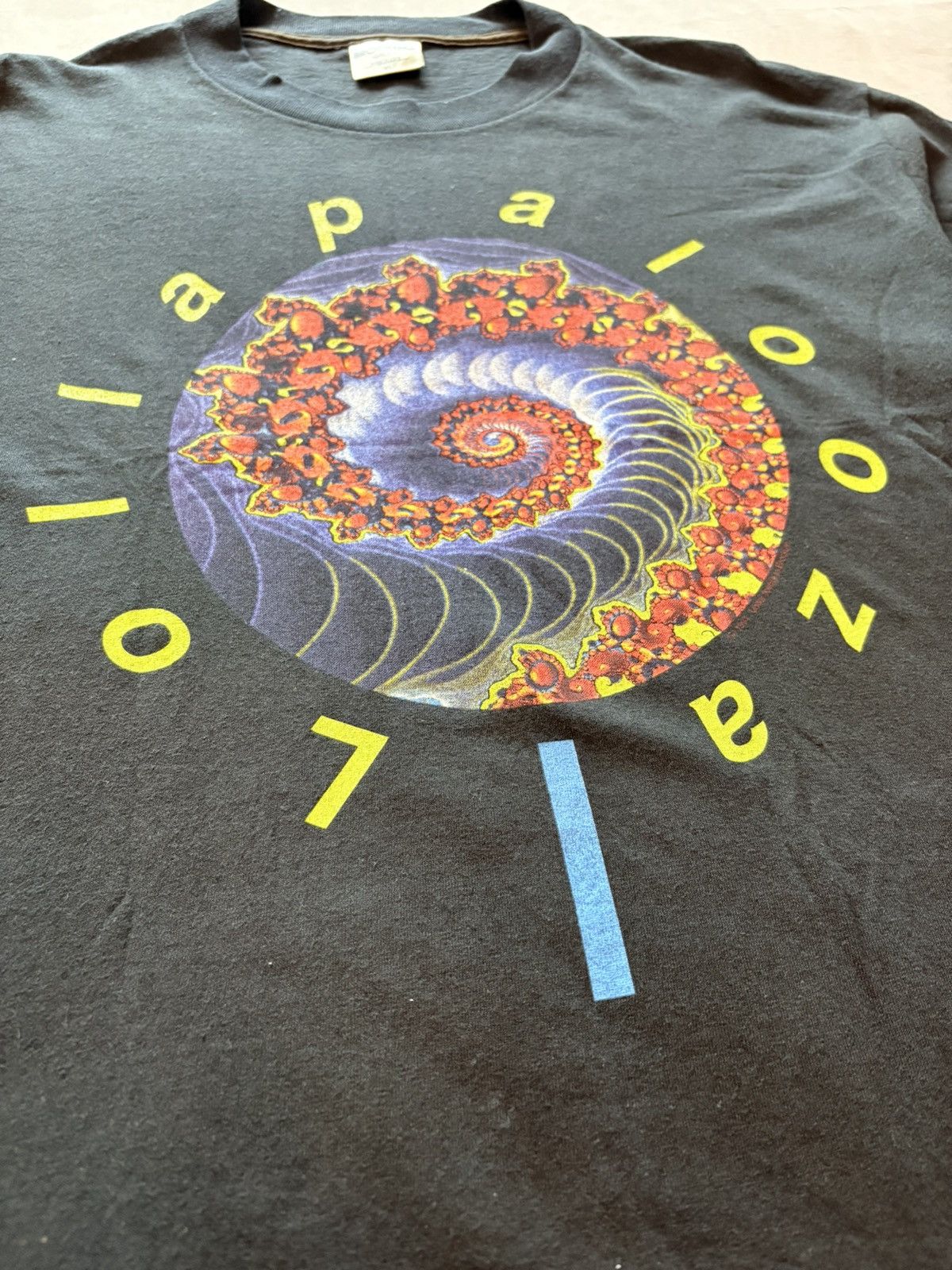 Band Tees OG 1991 Lollapalooza Festival Tshirt Size US XL / EU 56 / 4 - 3 Thumbnail