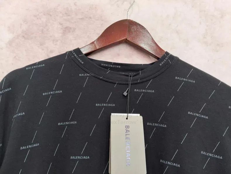 Balenciaga Balenciaga All-over logo short-sleeve T-shirt - Size 2 Size US M / EU 48-50 / 2 - 5 Thumbnail