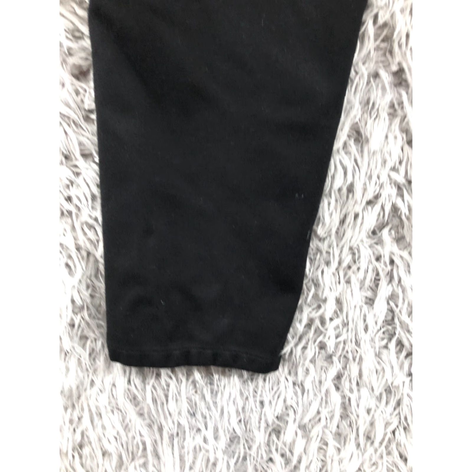 Talbots Talbots Black Jegging Pant Women Petite 4P High Rise Ankle Pants Straight Inseam 23 in Mid Rise Button Pockets Stretch Knit Material Cozy White? Size 27" / US 4 / IT 40 - 7 Thumbnail
