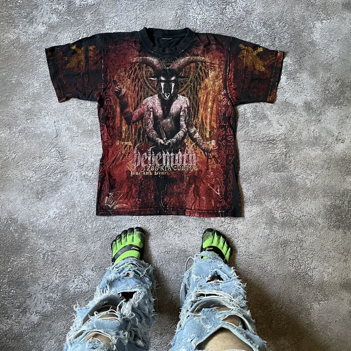 Vintage Vintage 90s Behemoth Graphic Tee Thrashed Horror Grunge M Size US M / EU 48-50 / 2 - 1 Thumbnail