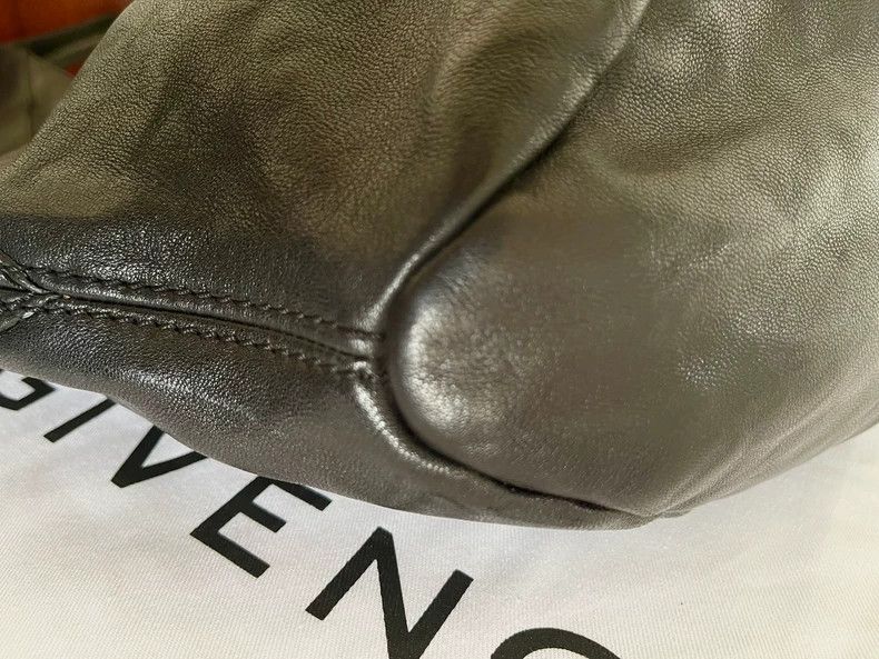 Givenchy Givenchy ShoulderUnderarm bag Large Capacity Soft Leather Size ONE SIZE - 8 Thumbnail