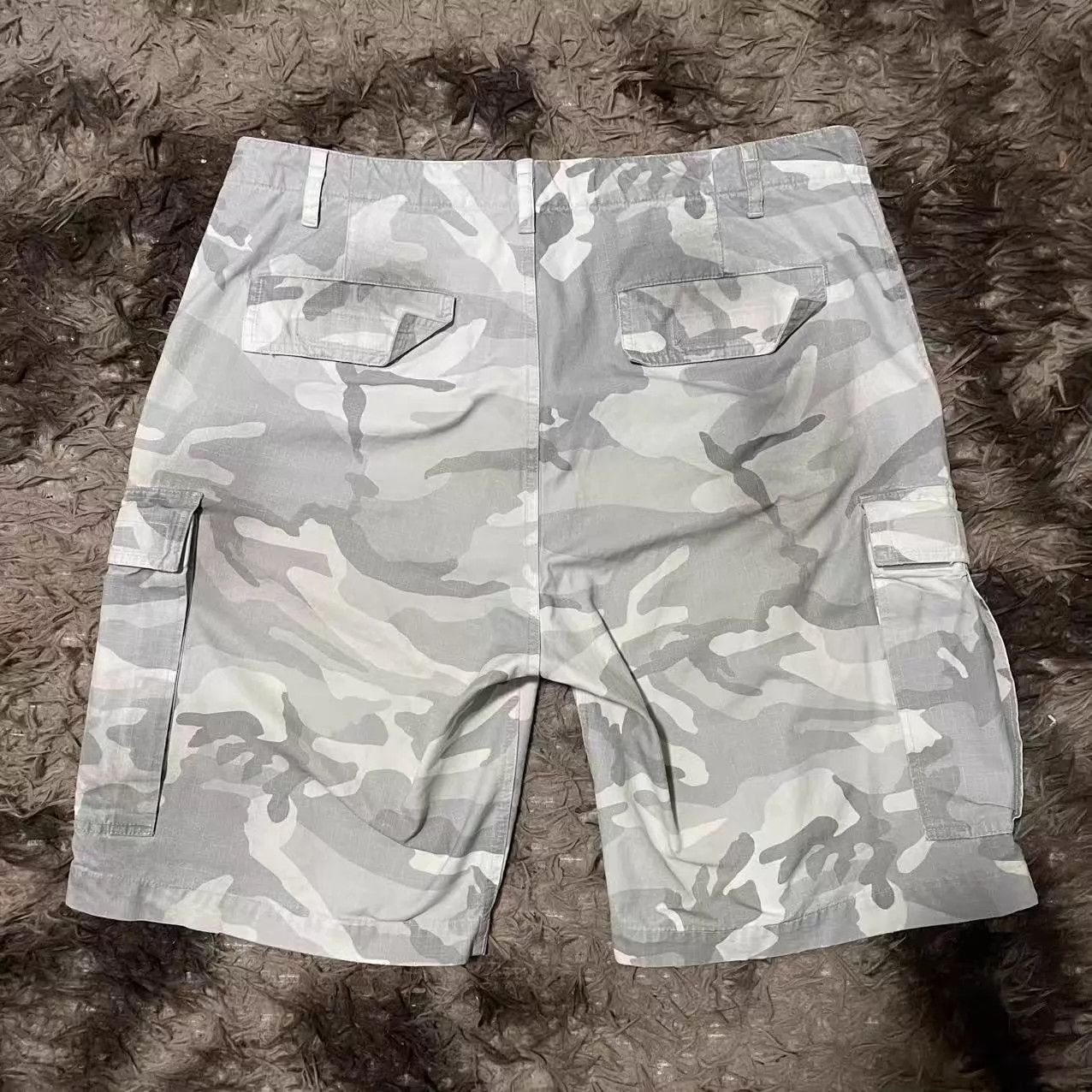 Balenciaga Balenciaga 24ss Camo White String Cargo Shorts XS Size US 27 - 2 Thumbnail