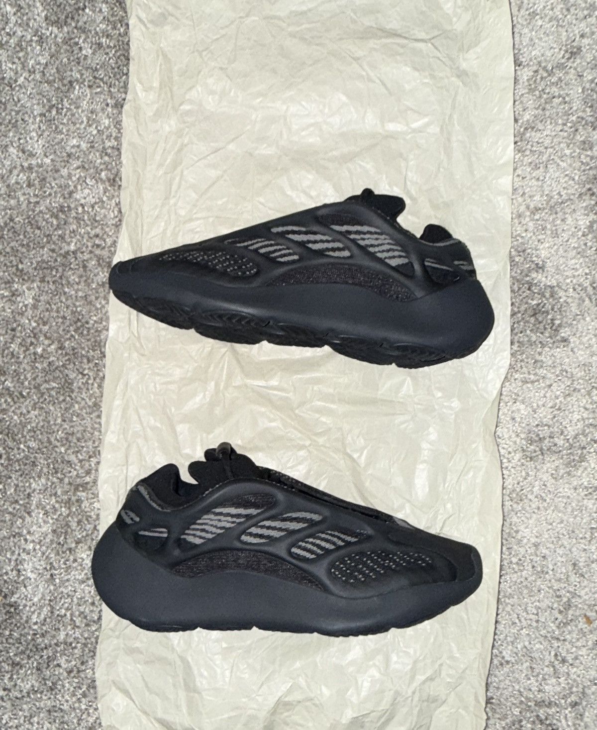 Yeezy 2021 Yeezy 700 V3 'Dark Glow' Size US 8 / EU 41 - 7 Thumbnail
