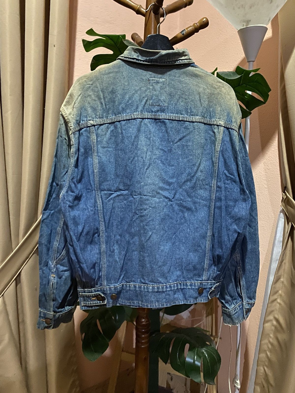 Vintage Vintage Valentino Garavani Jeans Denim Jacket Made in Italy Size US M / EU 48-50 / 2 - 14 Thumbnail