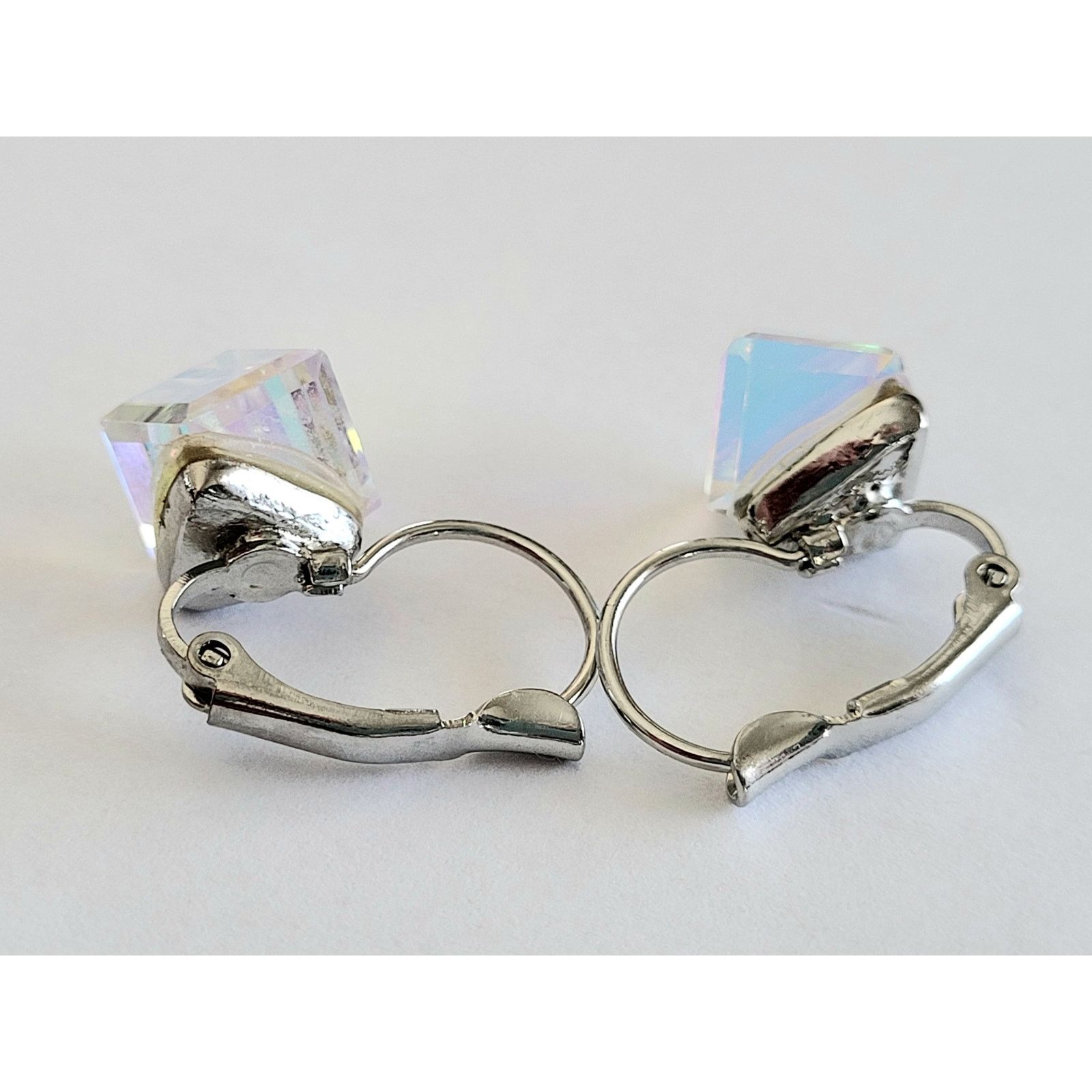 Other Aurora Borealis Crystal Pierced Earrings Size ONE SIZE - 5 Thumbnail