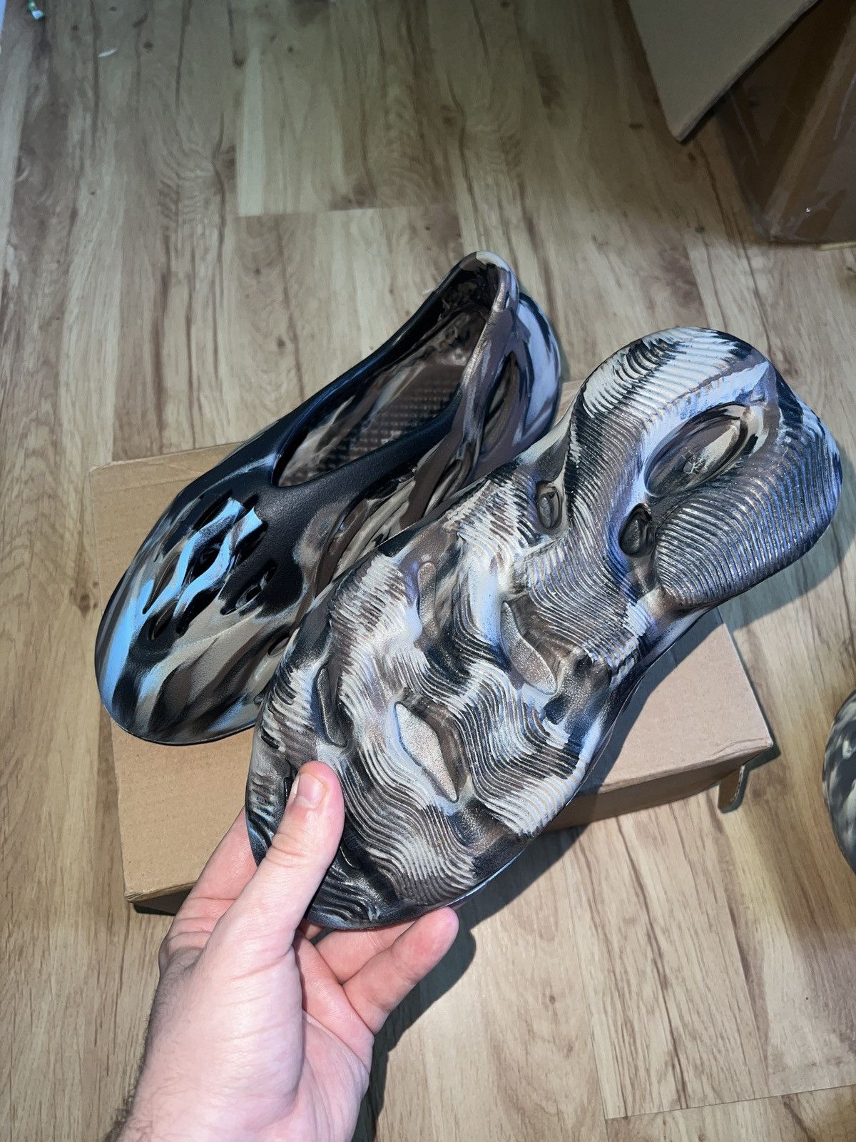 Adidas × Yeezy Yeezy Foam 44 1/2 Size US 11 / EU 44 - 2 Thumbnail