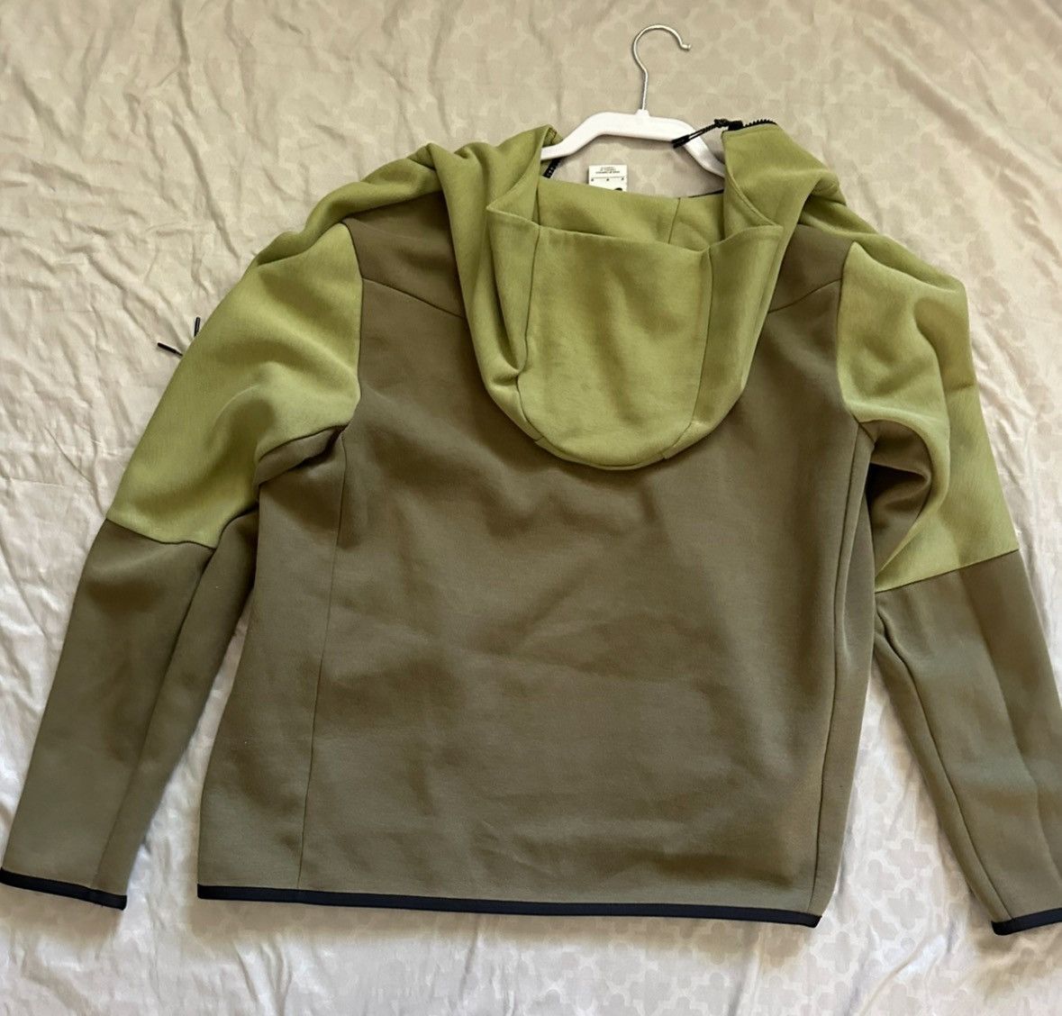 Nike Nike Tech Fleece Hoodie Olive Green Men’s Medium Size US M / EU 48-50 / 2 - 3 Thumbnail