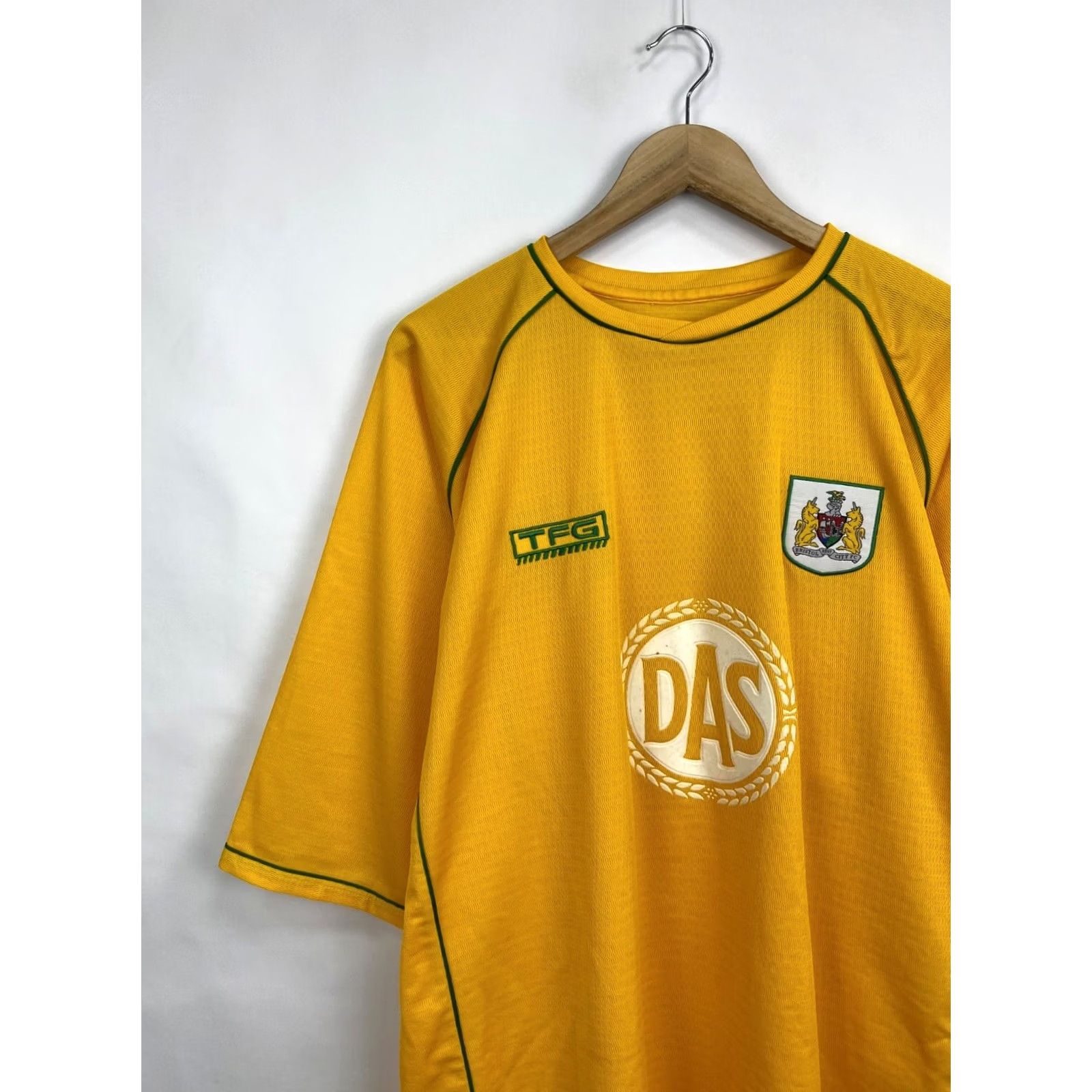 Etro VINTAGE Bristol City Soccer Jersey TFG Yellow 90s XXL Mens Short Sleeve Shirt Retro 2XL/3XL Size US XXL / EU 58 / 5 - 3 Thumbnail