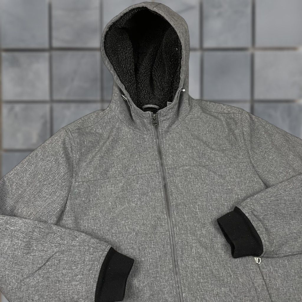 Levi's Levis Jacket Mens L Gray Sherpa Lined Hooded Trucker Pockets Coat Outdoor Soft Shell Jacket L Mens Regular Gray Levi’s Trucker Jacket Size US L / EU 52-54 / 3 - 1 Thumbnail