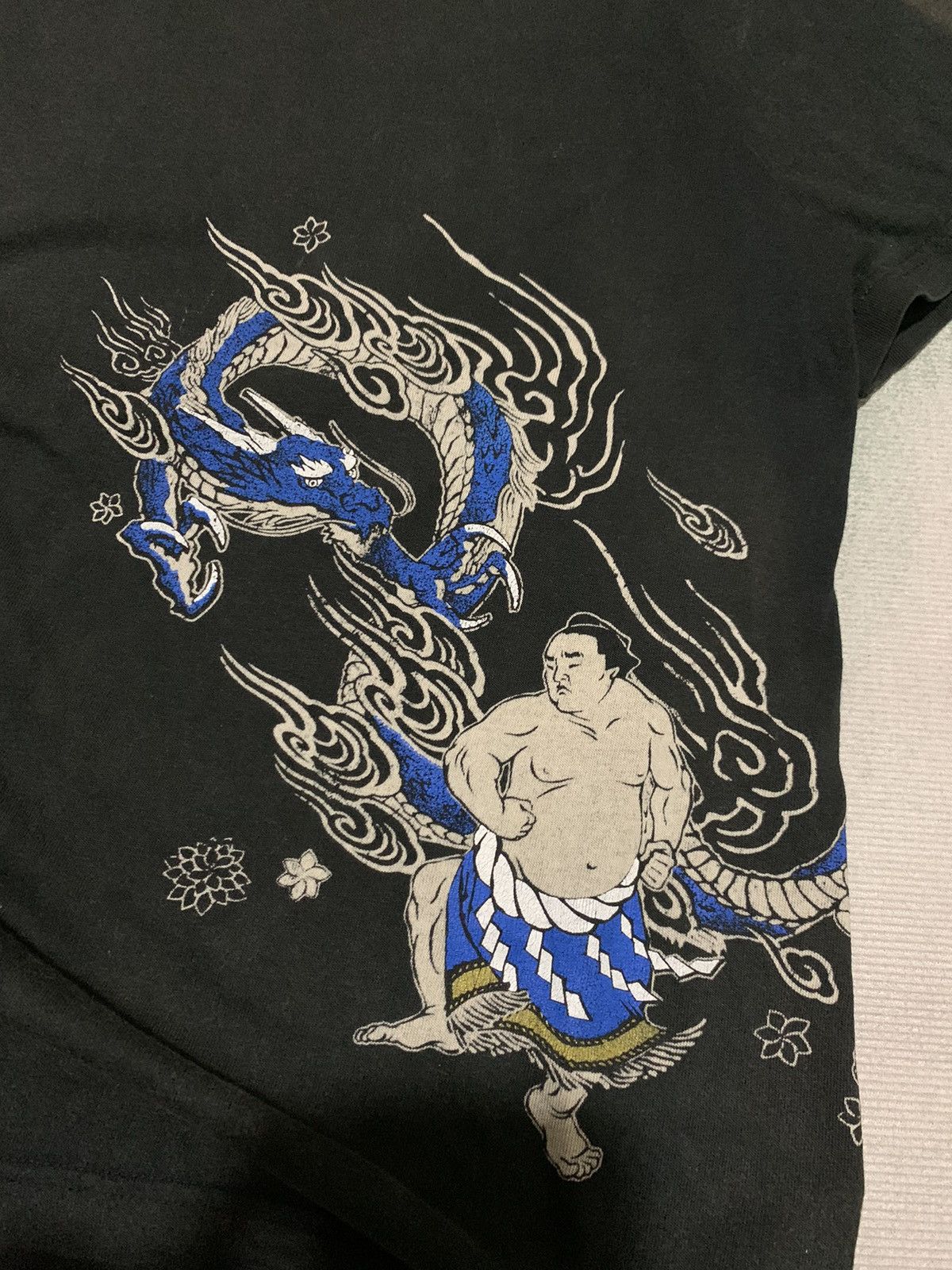 Japanese Brand Sukajan Embroidery Dragon Faded TShirt Size US L / EU 52-54 / 3 - 4 Thumbnail