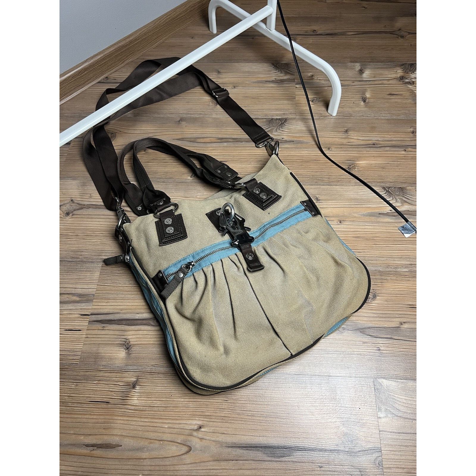 George Gina & Lucy GGL George Gina & Lucy Nouvelle Gardine Beige Gray Shoulder Size ONE SIZE - 1 Thumbnail