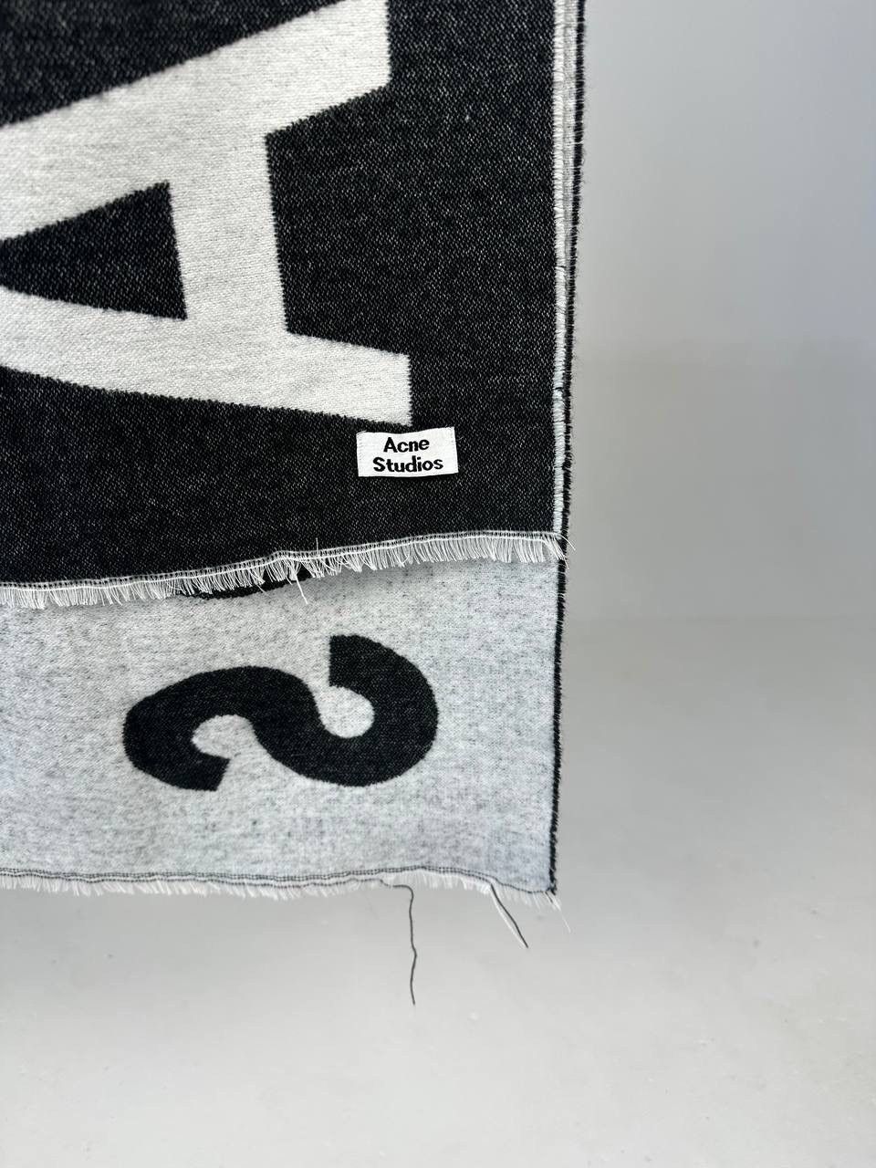 Acne Studios ACNE STUDIOS TORONTY SCARF BLACK/WHITE Size ONE SIZE - 6 Thumbnail