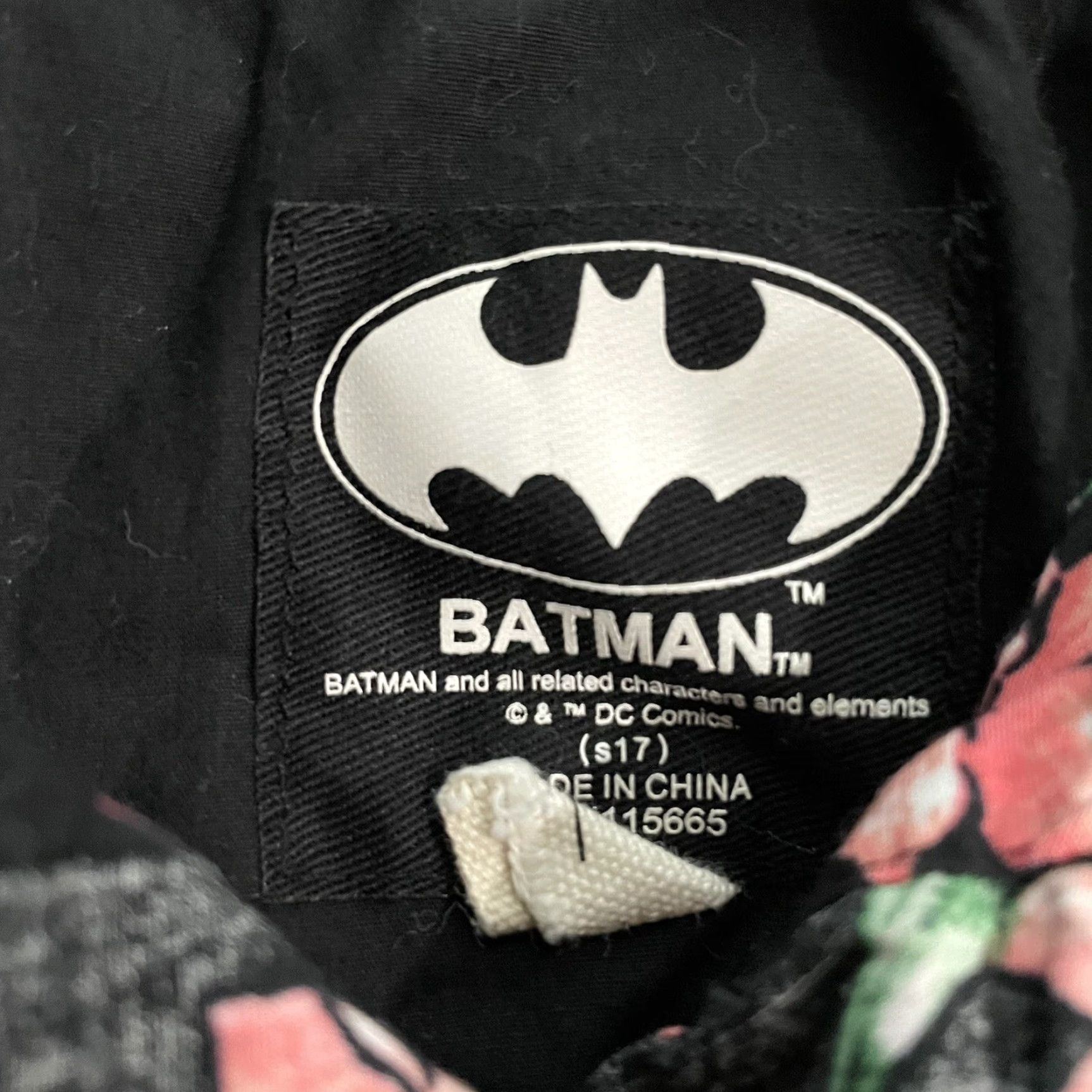 DC Comics Batman Button-Up Shirt Mens S Floral Hawaiian Style Bat Signal Multicolor Short Sleeve DC Comics Shirt Size US S / EU 44-46 / 1 - 4 Thumbnail