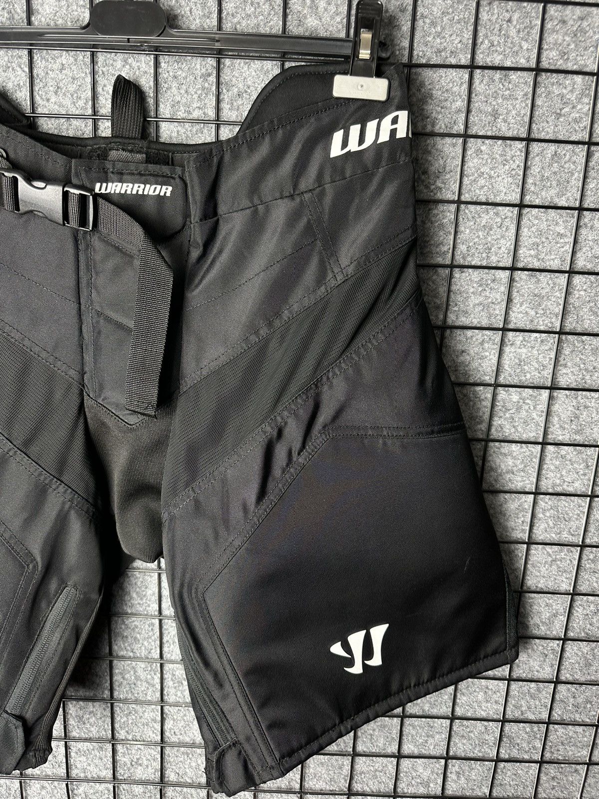 NHL × Warrior Warrior Sportswear Hockey Shorts Size XL Size US 38 / EU 54 - 2 Thumbnail