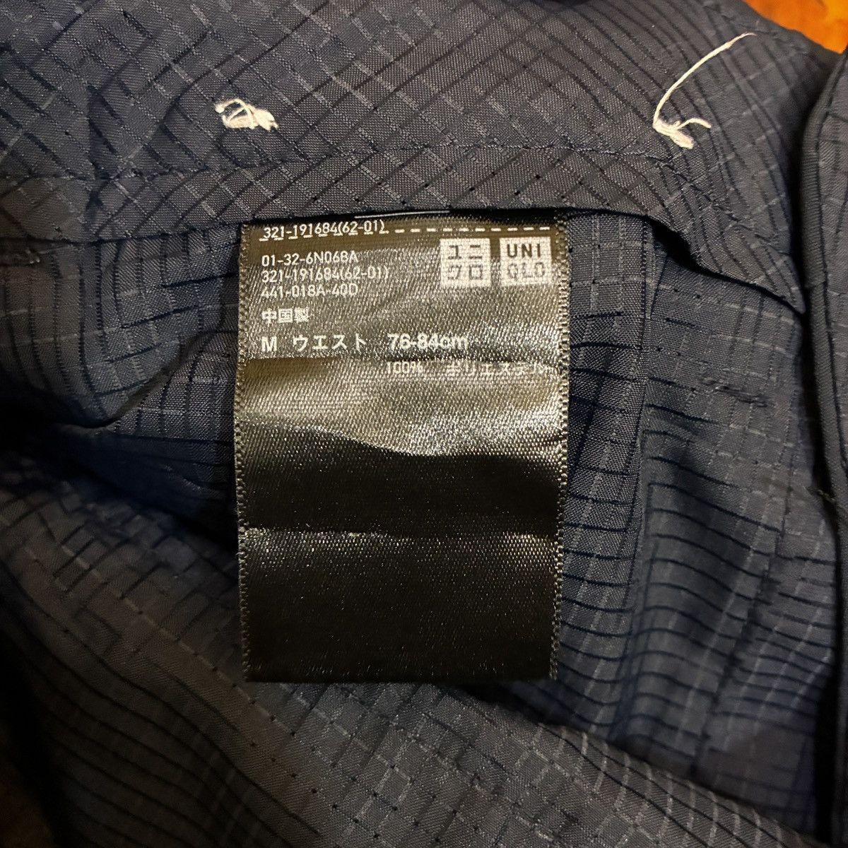 Uniqlo Uniqlo Short Pants Size US 32 / EU 48 - 4 Thumbnail