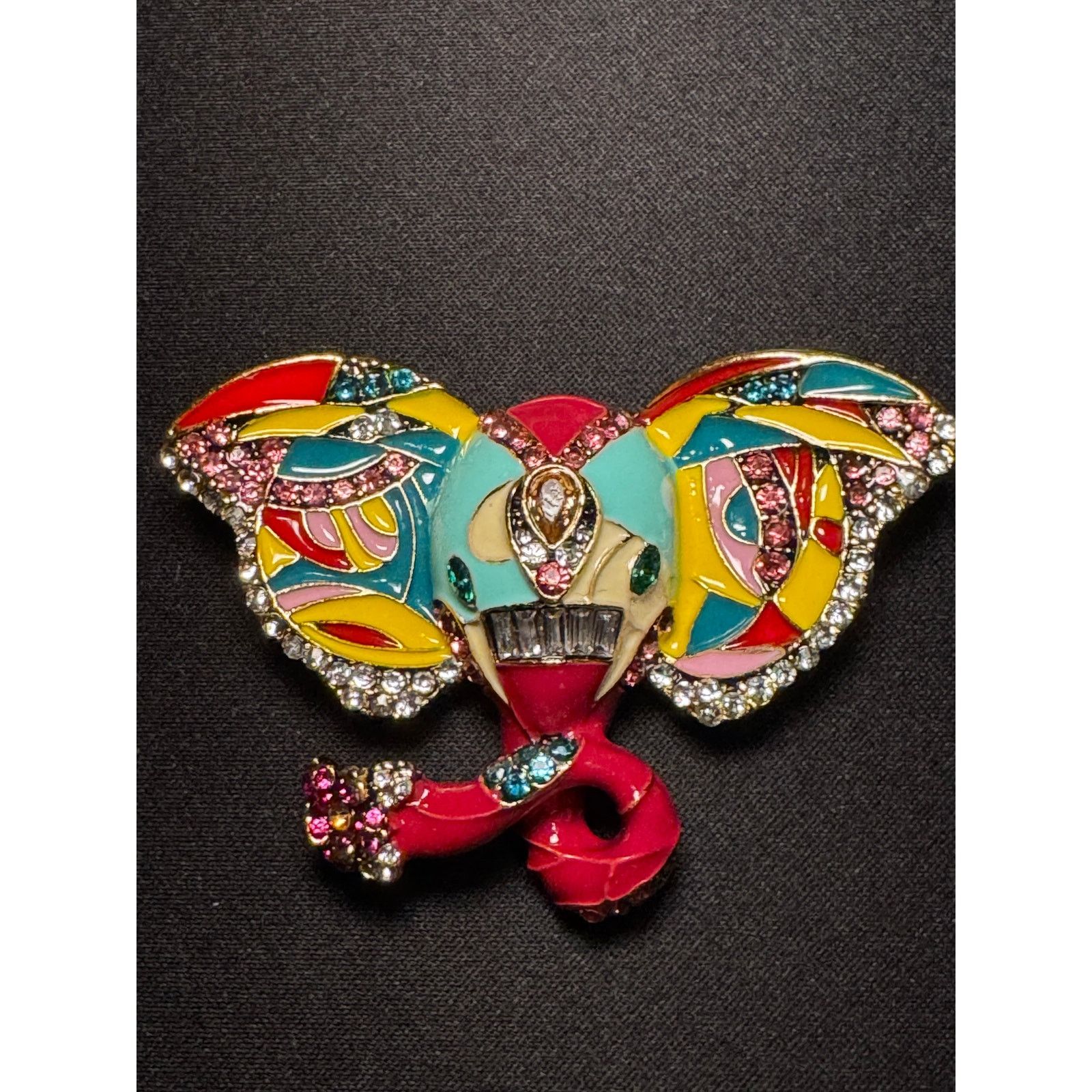 Other Large Rhinestone Elephant MultiColored Brooch Size ONE SIZE - 1 Thumbnail