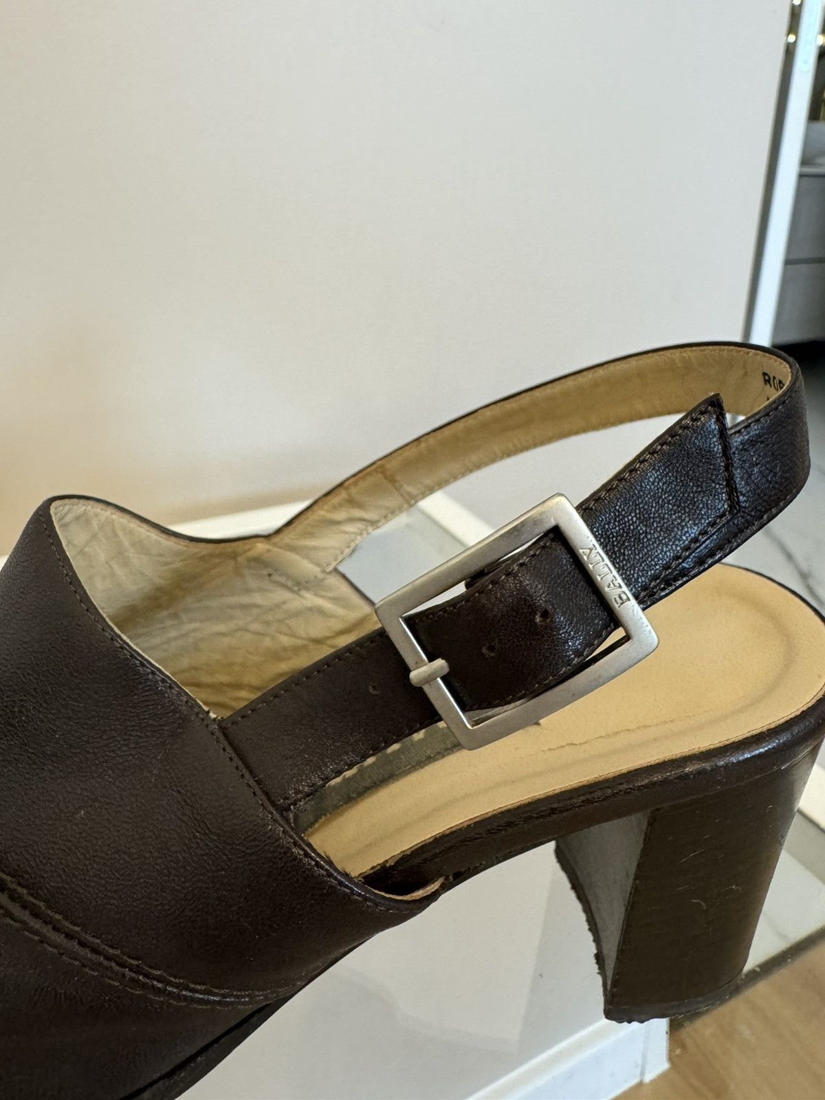 Bally Bally brown leather made in Italy shoes heels rare luxury Size US 10 / IT 40 - 10 Thumbnail