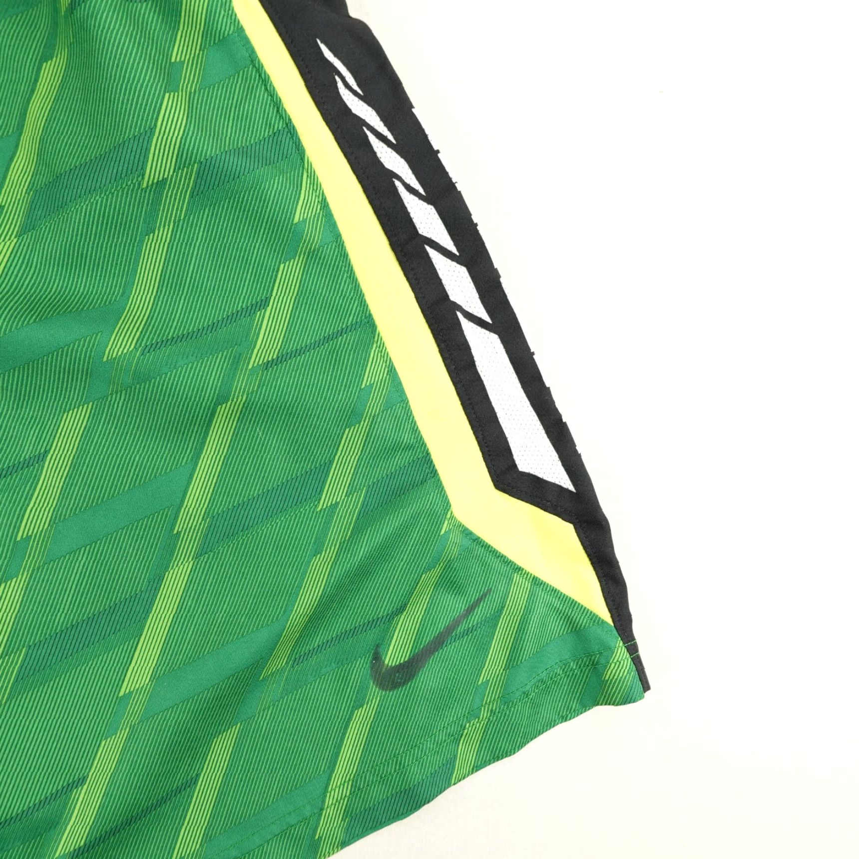 Nike Nike Shorts Mens Medium Green Hyperelite Dri Fit Basketball Athletic Workout Gym Size US 26 / EU 42 - 2 Thumbnail