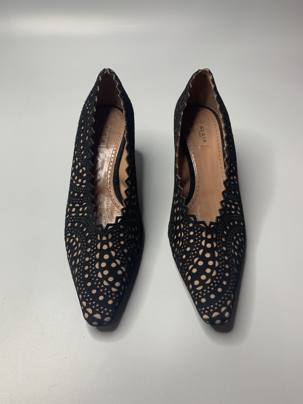 Alaia Alaia Lazer Cut Suede Pumps Size US 7 / IT 37 - 3 Thumbnail