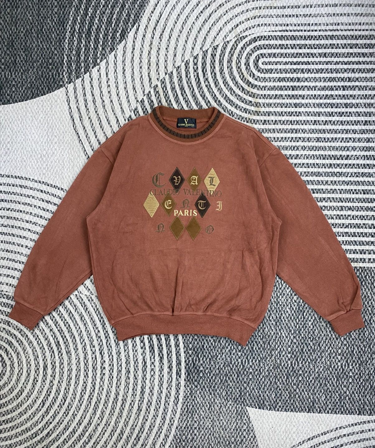 Japanese Brand Vintage Claudio Valentino Paris Crewneck Sweatshirt Size US M / EU 48-50 / 2 - 1 Thumbnail