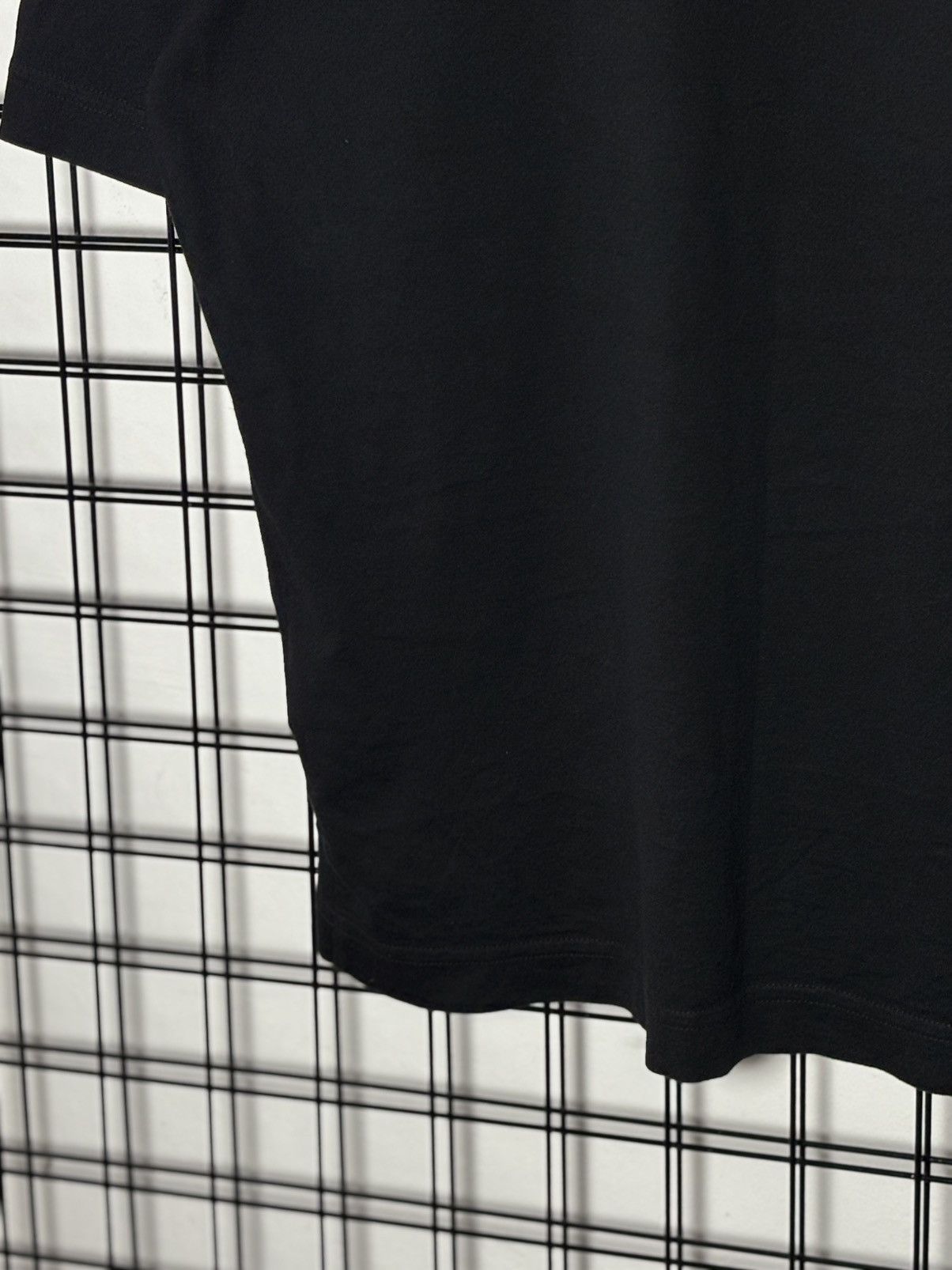 Diesel black Dunhill men's t-shirt featuring a stylized floral . Size US M / EU 48-50 / 2 - 13 Thumbnail