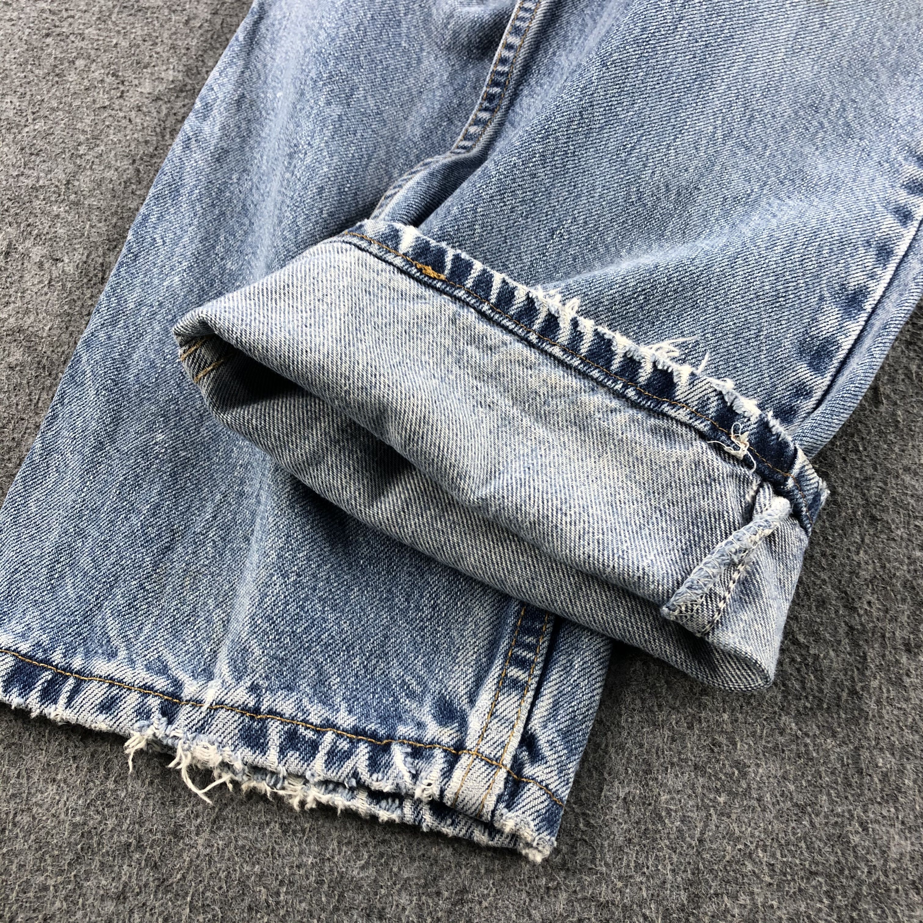 Levi's Vintage 90s Light Wash Levis 550 Jeans-J2221 Size US 31 - 7 Thumbnail