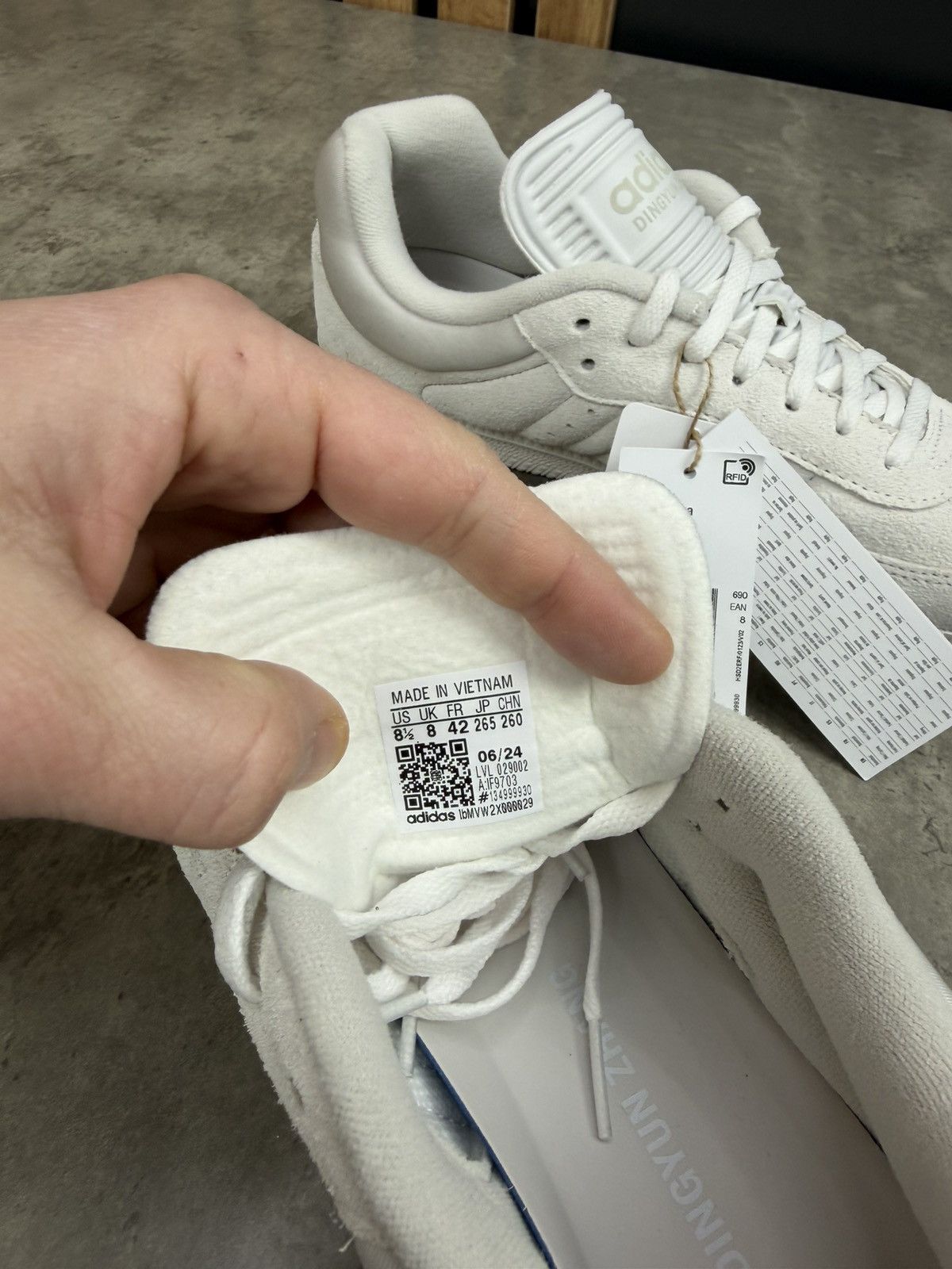 Adidas × Dingyun Zhang Adidas x Dingyun Zhang Samba White Vapour Sneakers US 8.5 Size US 8.5 / EU 41-42 - 12 Thumbnail
