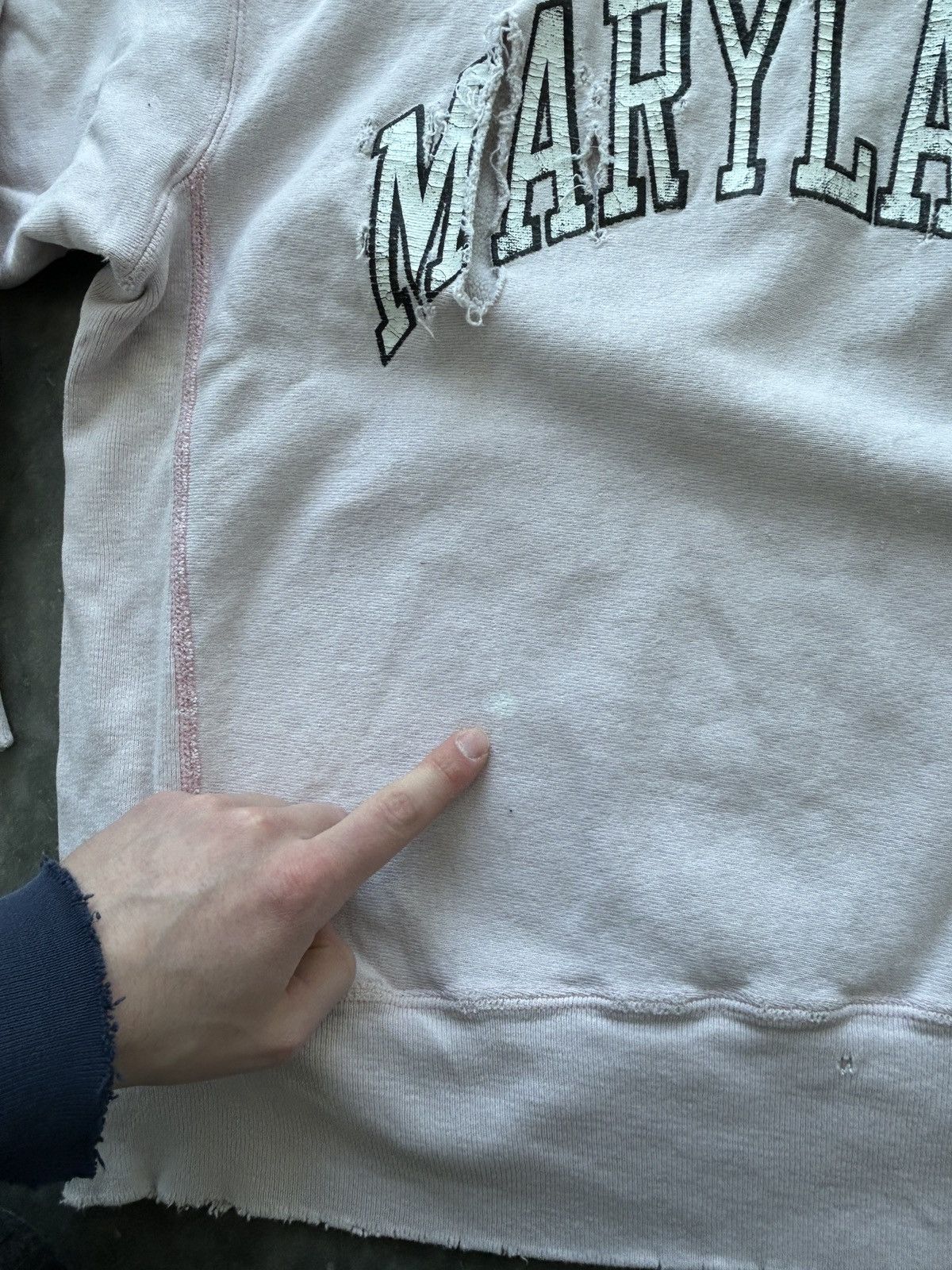 Champion Vintage 90s Maryland Reverse Weave Sweatshirt Thrashed Size US L / EU 52-54 / 3 - 9 Thumbnail
