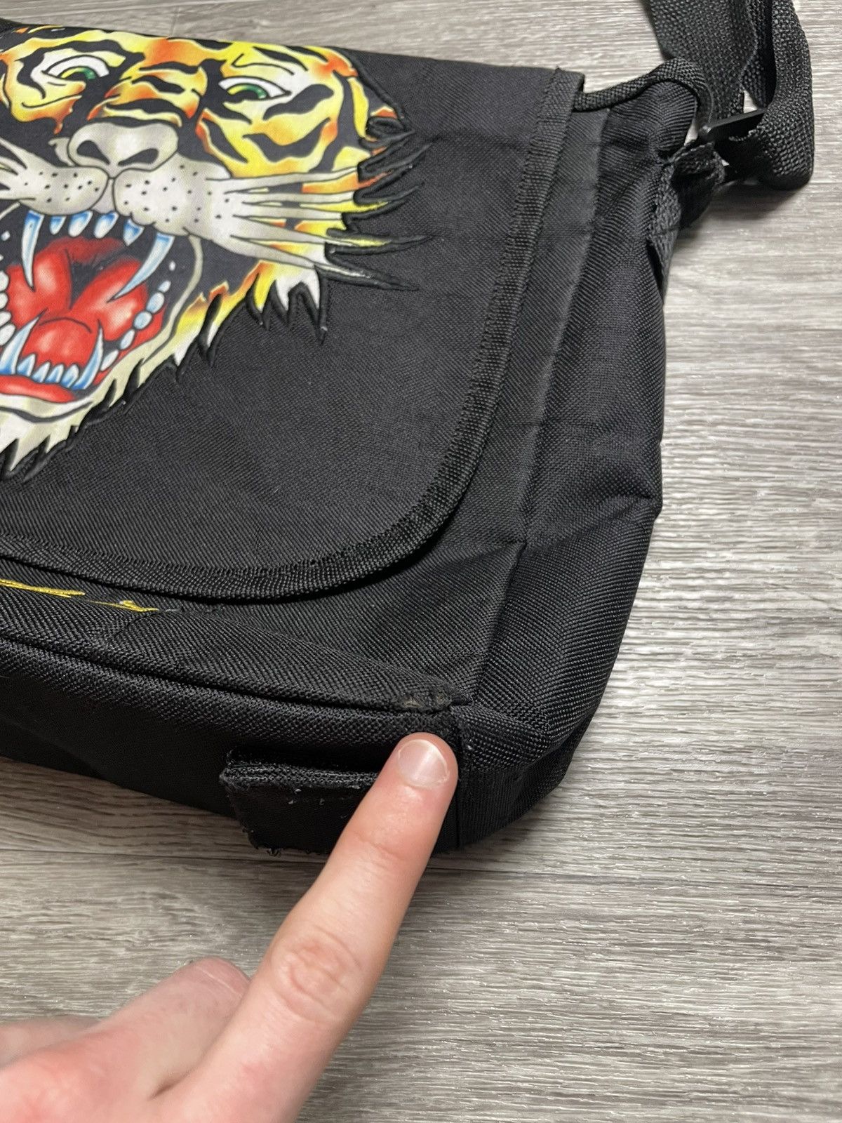 Ed Hardy Vintage Black Tiger Messenger Bag Y2K Streetwear Size ONE SIZE - 6 Thumbnail