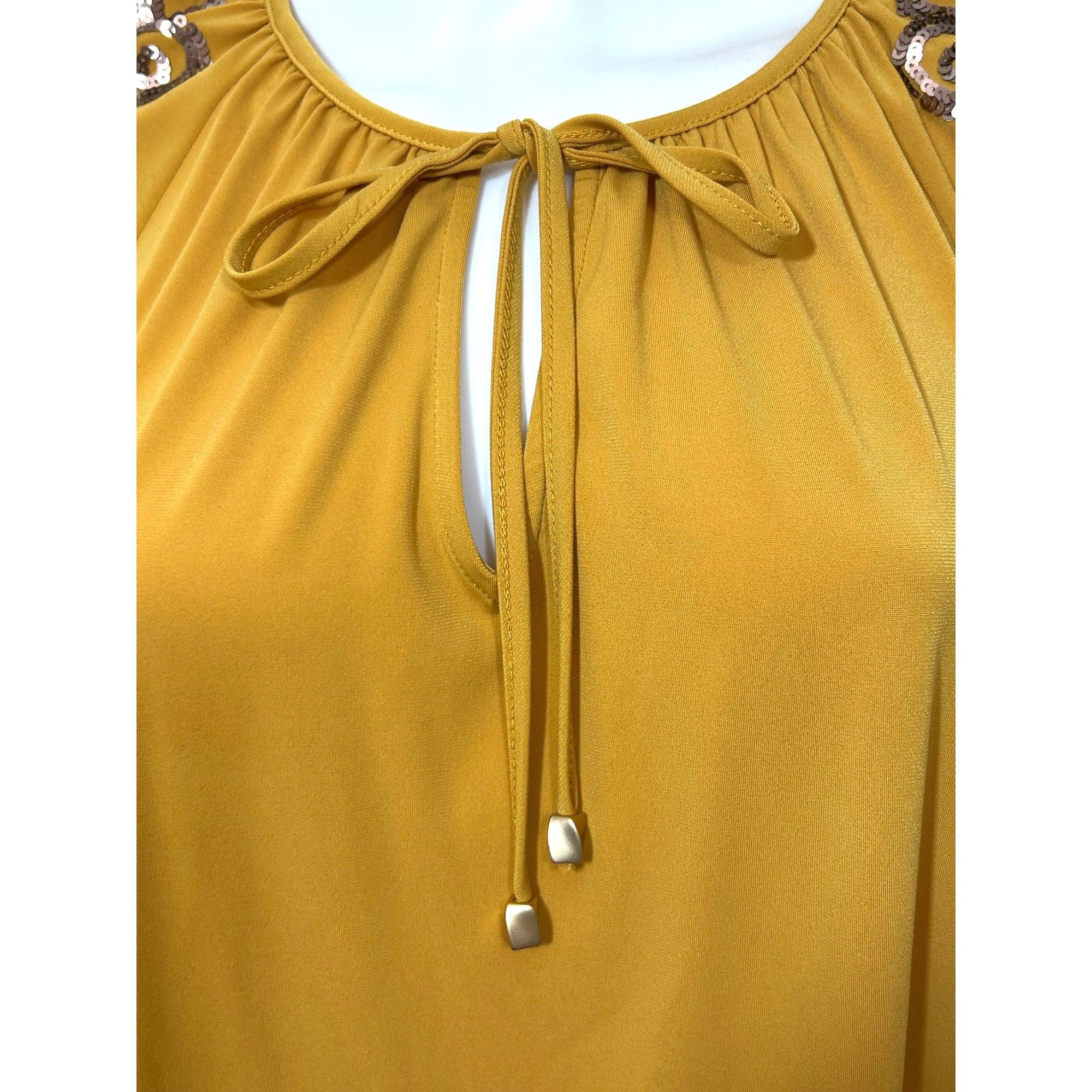 Other Susan Graver Tunic Top Yellow XL Sequined Shoulders Round Ne Size XL / US 12-14 / IT 48-50 - 10 Thumbnail