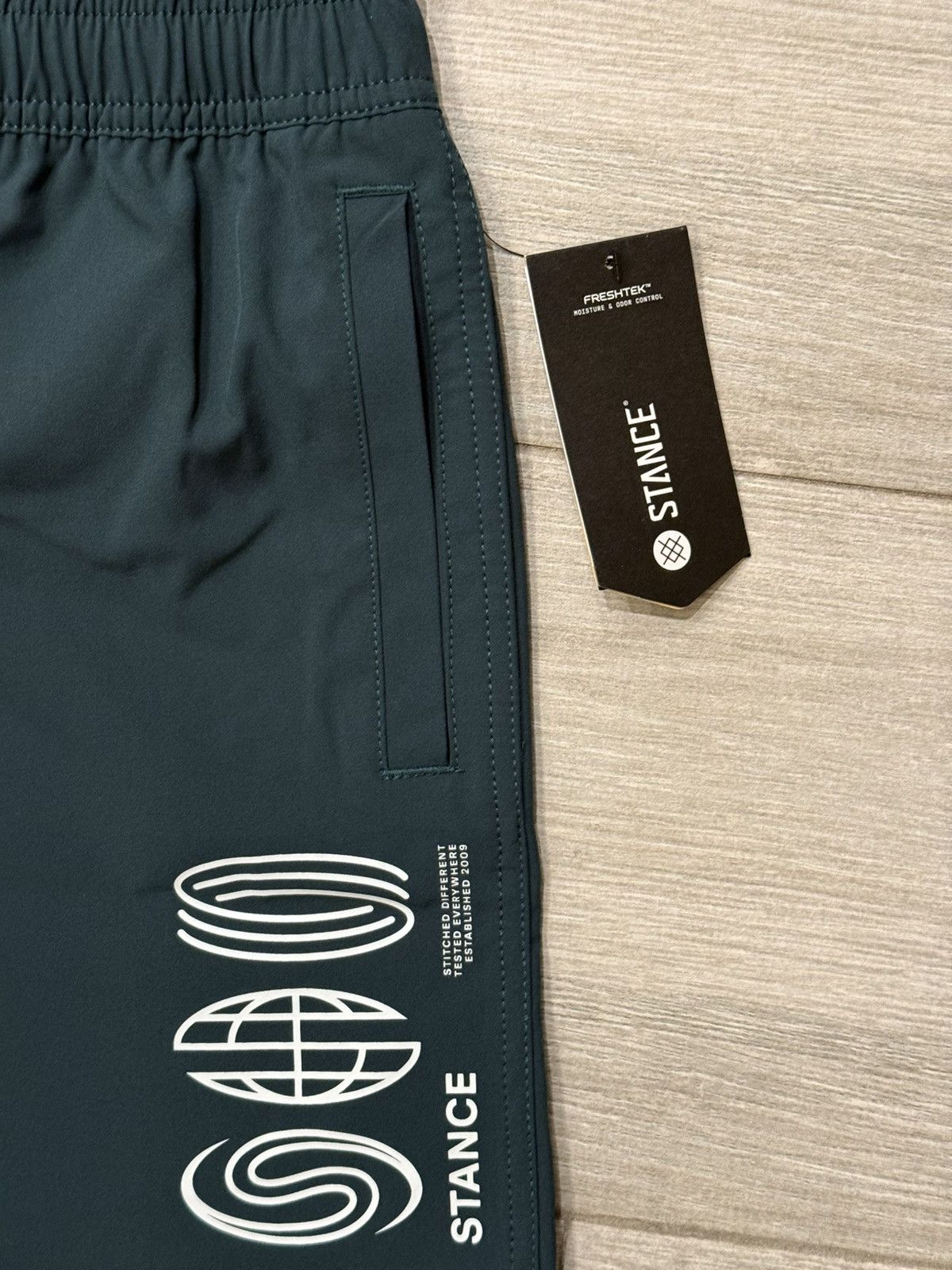 Stance Socks Stance Complex 2.0 Hybrid Short 7" Inseam Pine Size L Large Size US 34 / EU 50 - 2 Thumbnail