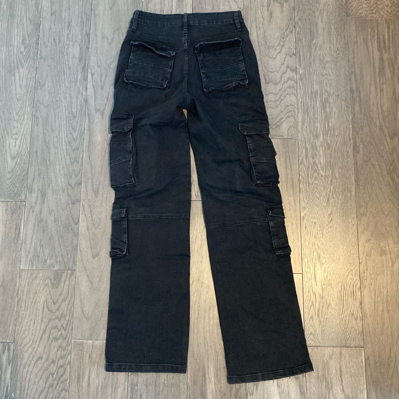 Fashion Nova Fashion Nova Cargo Jeans Size 9 Size 30" / US 8 / IT 44 - 2 Thumbnail