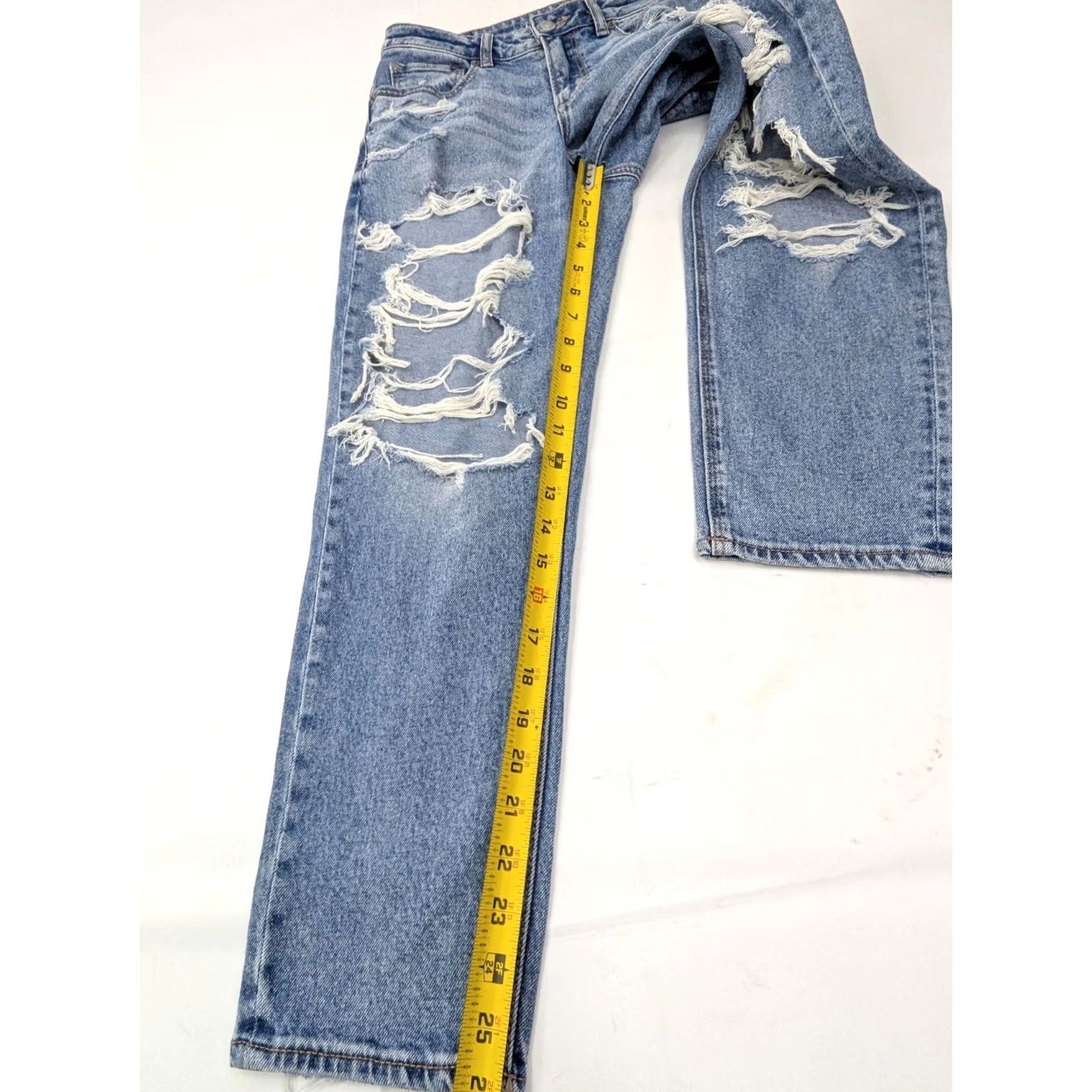 American Eagle Outfitters American Eagle Outfitters Mom Jeans Distressed Women 6 Short 28x26 Denim Blue 90s Grunge Retro Rock NWT Size 27" / US 4 / IT 40 - 3 Thumbnail