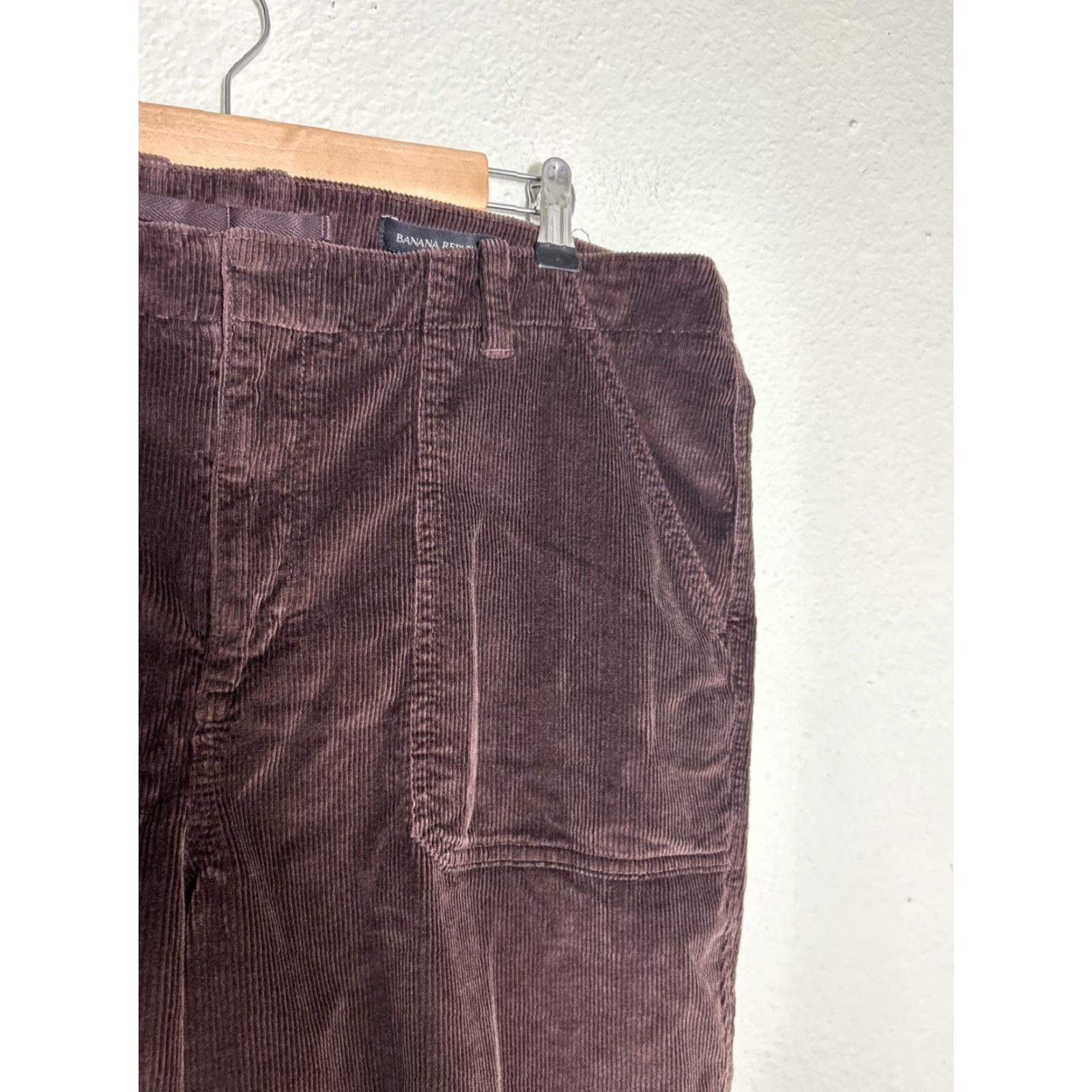 Banana Republic Banana Republic Slim Corduroy Brown Ankle Zip Women's Size 18 Pants User: Banana Republic Slim Corduroy Brown Ankle Zip Women's Size 18 Pants Size 40" / US 18 - 5 Thumbnail