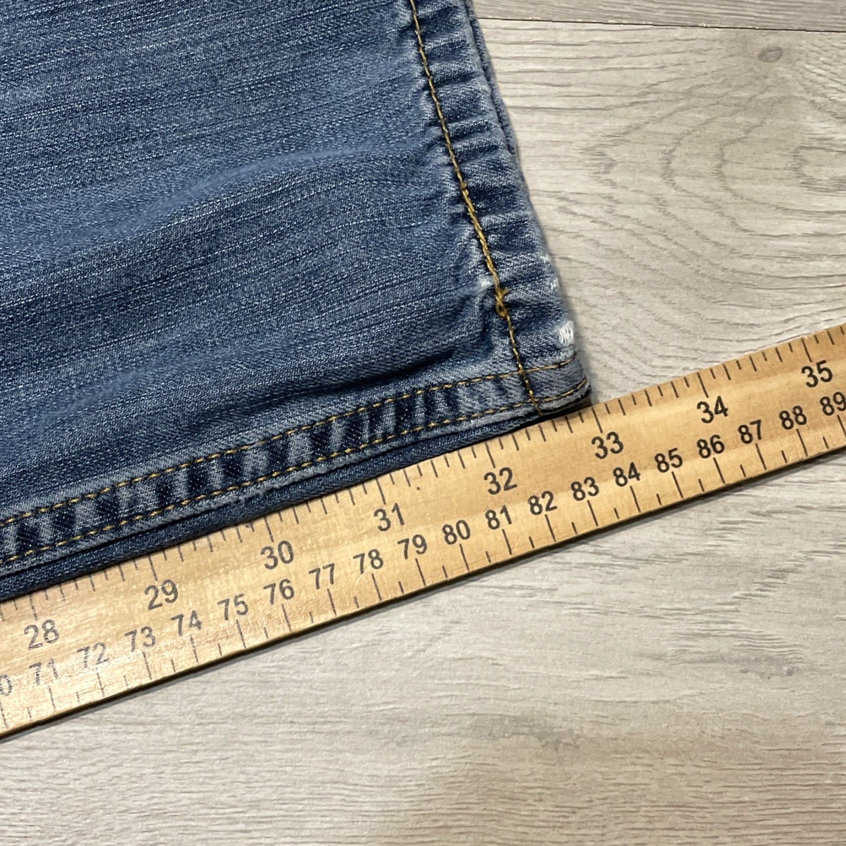Levi's Levi's 505 Regular Fit Straight Leg Jeans Men 34x33 Blue Denim Casual Size US 34 / EU 50 - 7 Thumbnail