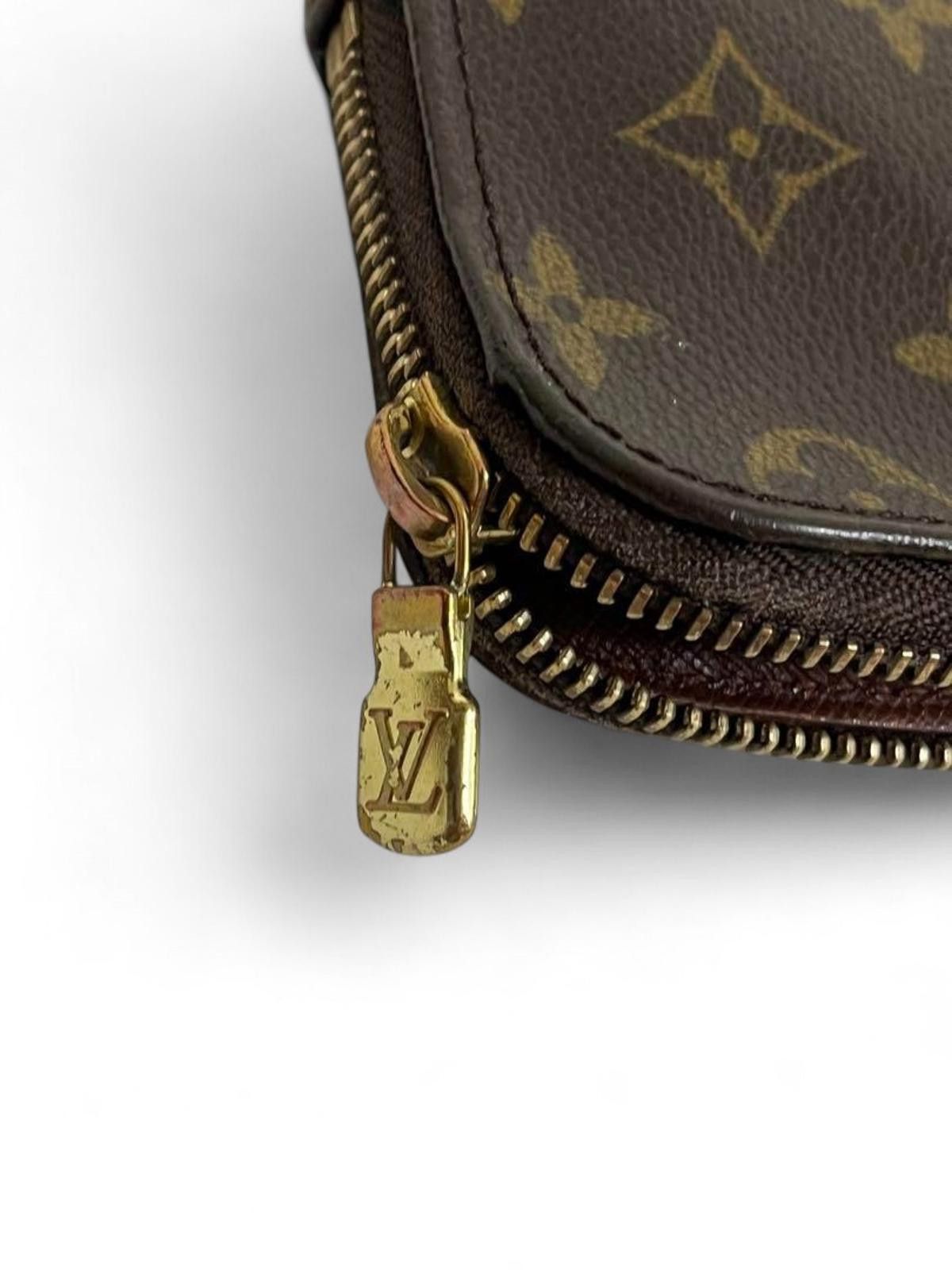 Louis Vuitton Louis Vuitton - Monogram Canvas Clutch Bag Size ONE SIZE - 6 Thumbnail