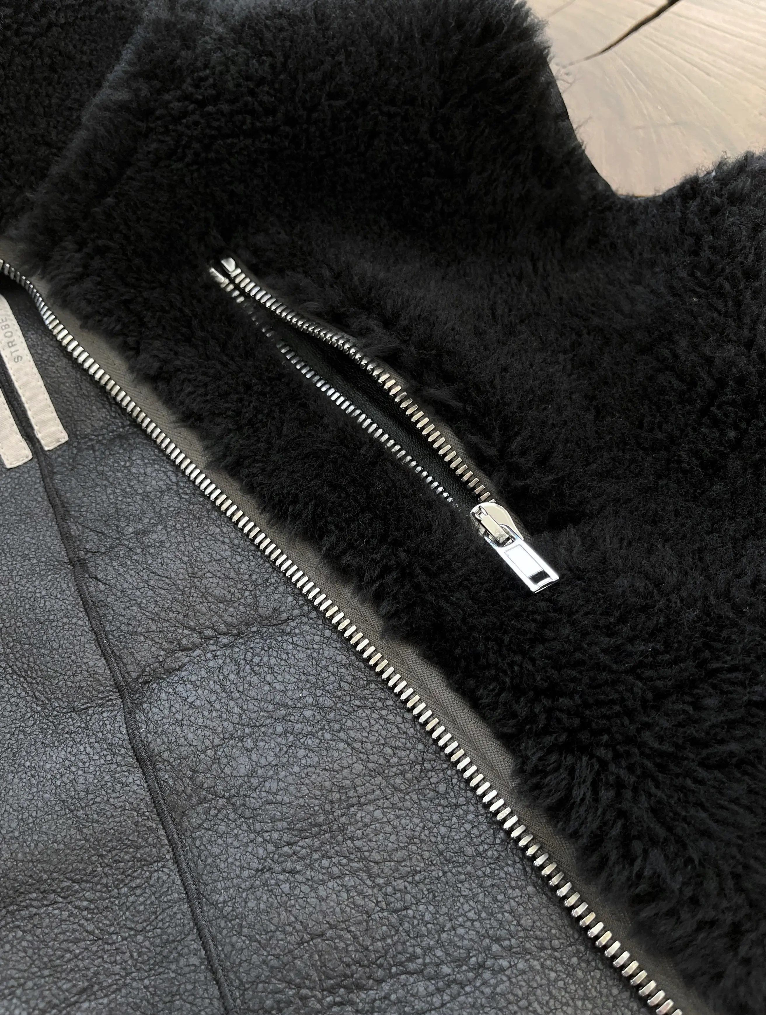 Rick Owens EU46 Lamb Shearling Runway Gimp Leather Vest FW22 Strobe Size US S / EU 44-46 / 1 - 15 Thumbnail