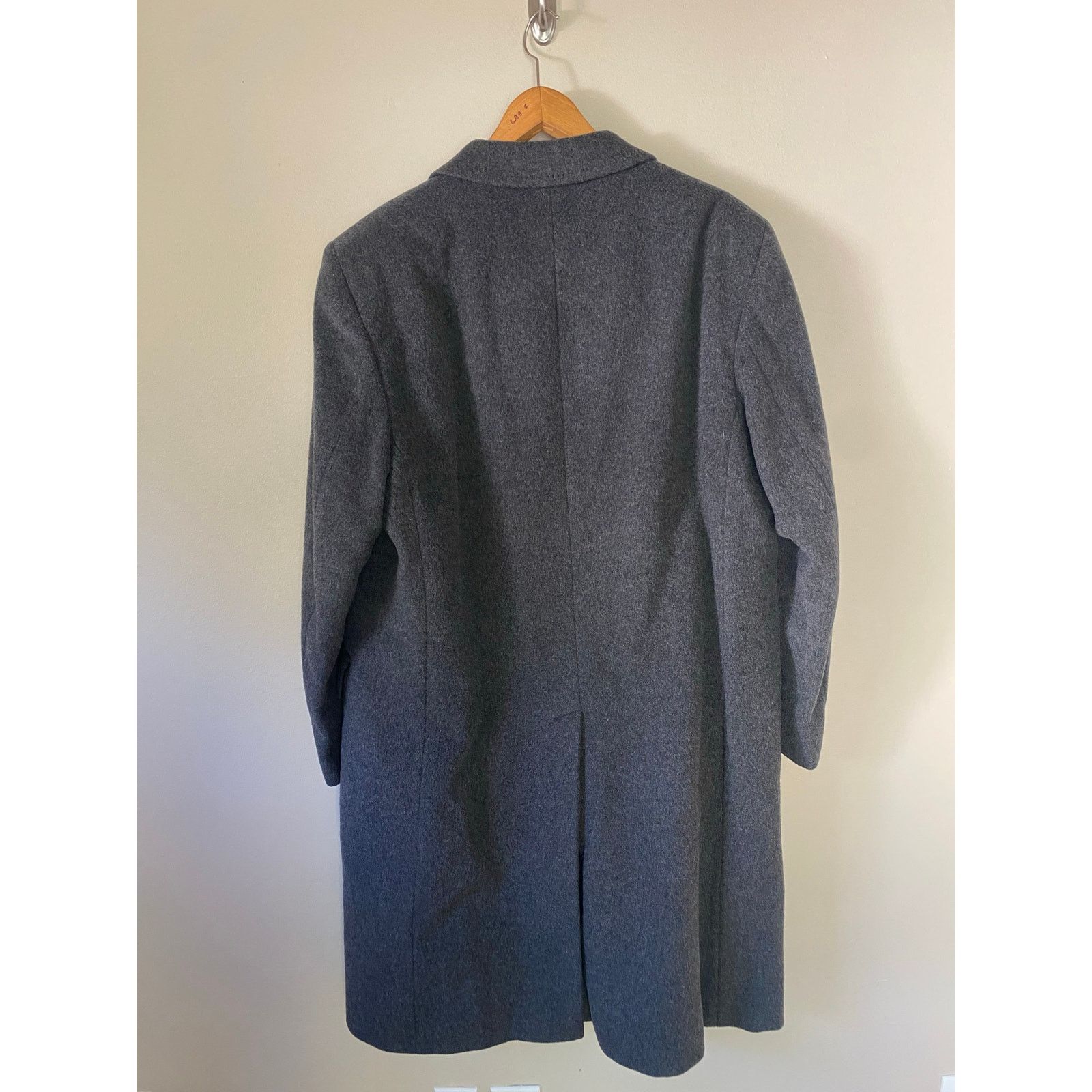 Saks Fifth Avenue XL? Saks Fifth Ave Cashmere Blend Overcoat Woven Italy Gray Size US XL / EU 56 / 4 - 3 Thumbnail