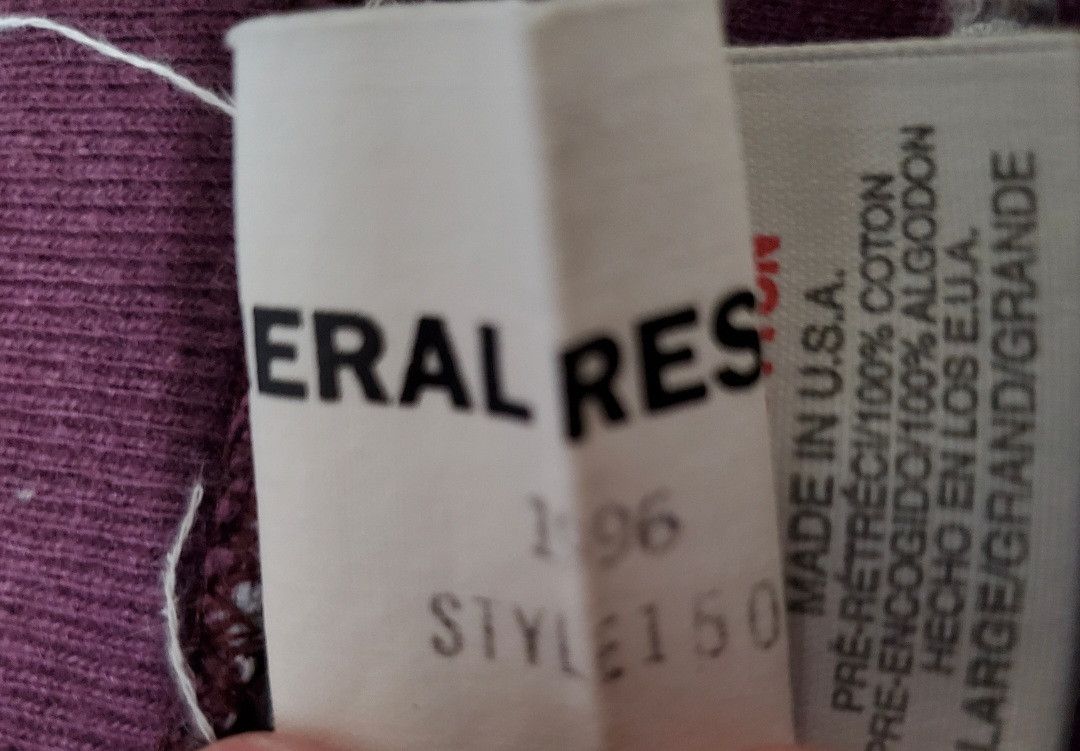 General Research 1996 General Research Meaningless Maroon T Size US L / EU 52-54 / 3 - 4 Thumbnail
