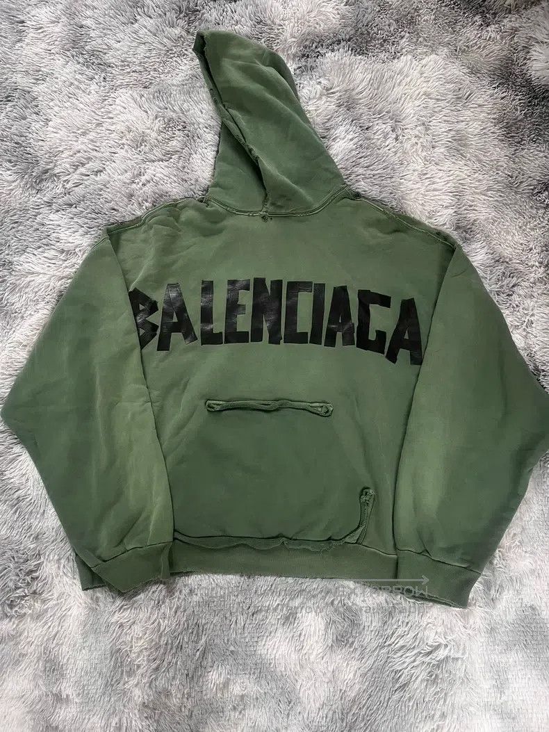 Balenciaga Balenciaga Tape Letter Hooded Sweatshirt Size US L / EU 52-54 / 3 - 1 Thumbnail