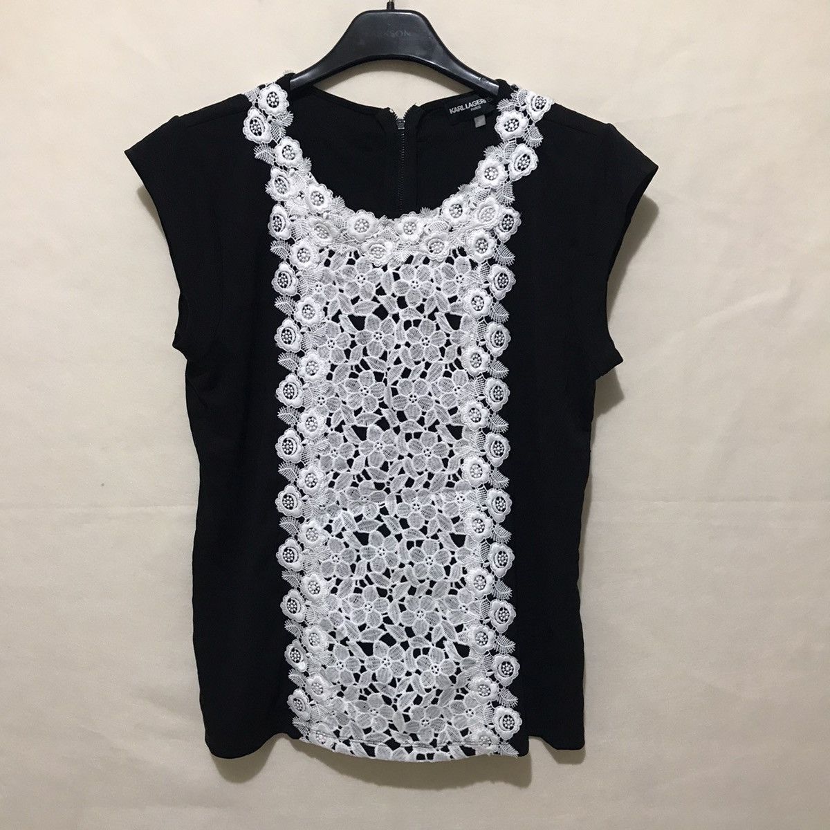 Japanese Brand Karl Lagerfeld Size M / US 6-8 / IT 42-44 - 1 Thumbnail