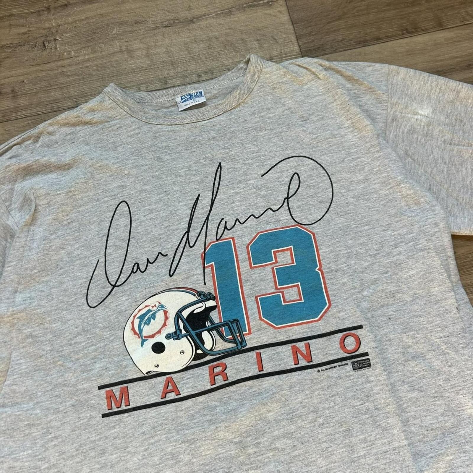 Salem Sportswear Vintage 90’s Miami Dolphins Football Helmet t shirt Salem XL Size US XL / EU 56 / 4 - 2 Thumbnail