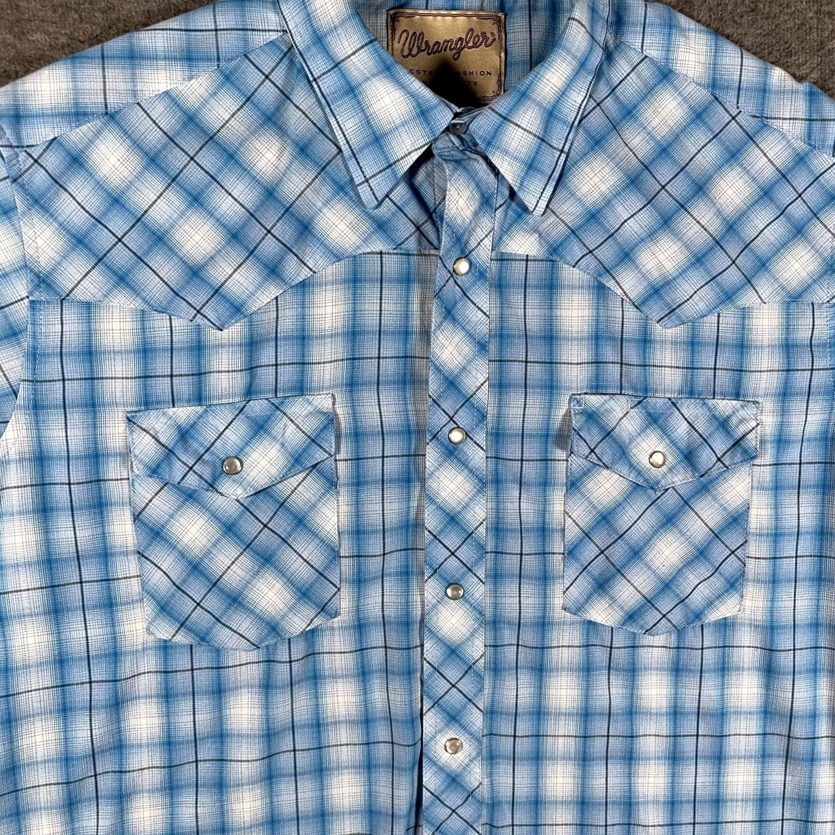 Wrangler Wrangler Shirt Mens M Blue Plaid Western Pearl Snap Short Sleeve Cowboys Casual Western Shirt Mens Medium Blue Plaid Size US M / EU 48-50 / 2 - 4 Thumbnail