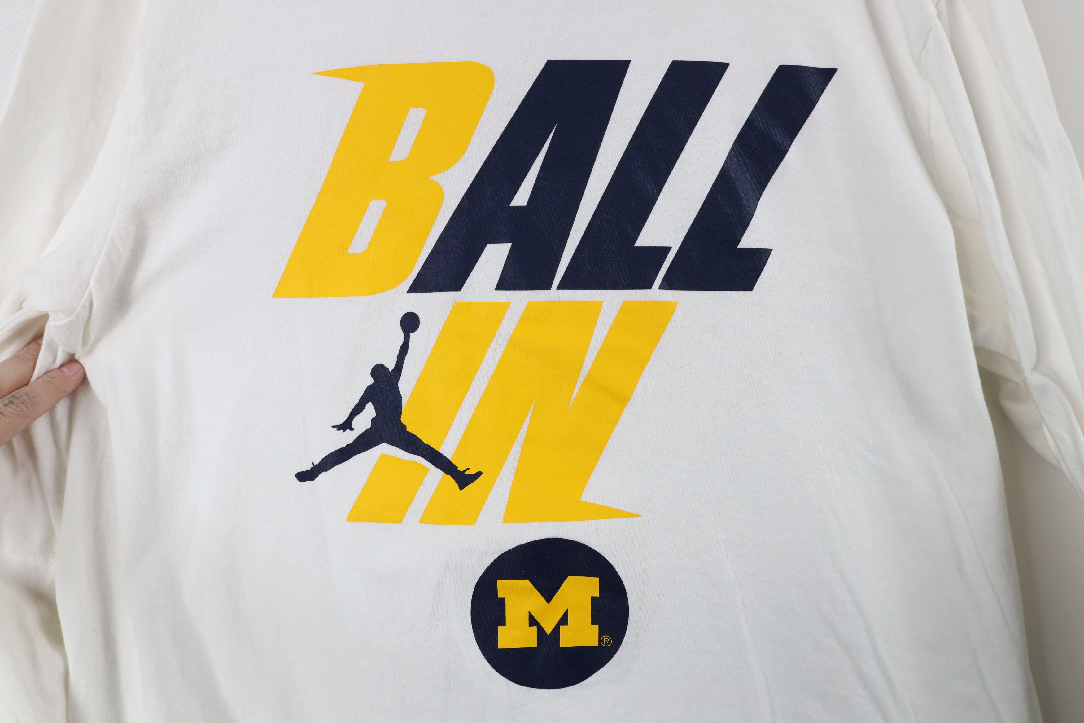 Nike × Vintage Nike University of Michigan Basketball Long Sleeve T-Shirt Size US XL / EU 56 / 4 - 4 Thumbnail