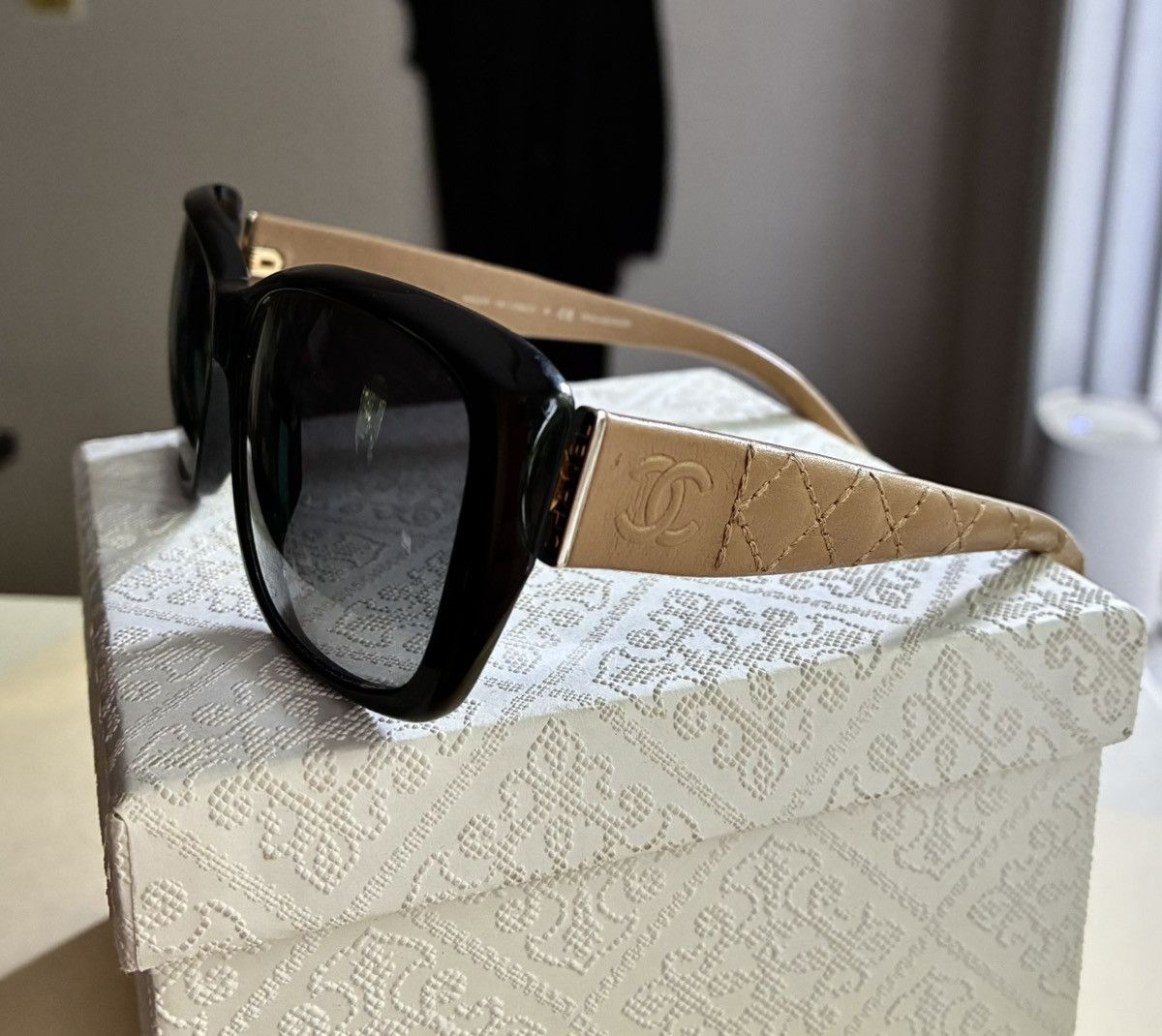 Chanel CHANEL 5201Q Oversize Quilted Leather Sunglasses Size ONE SIZE - 10 Thumbnail