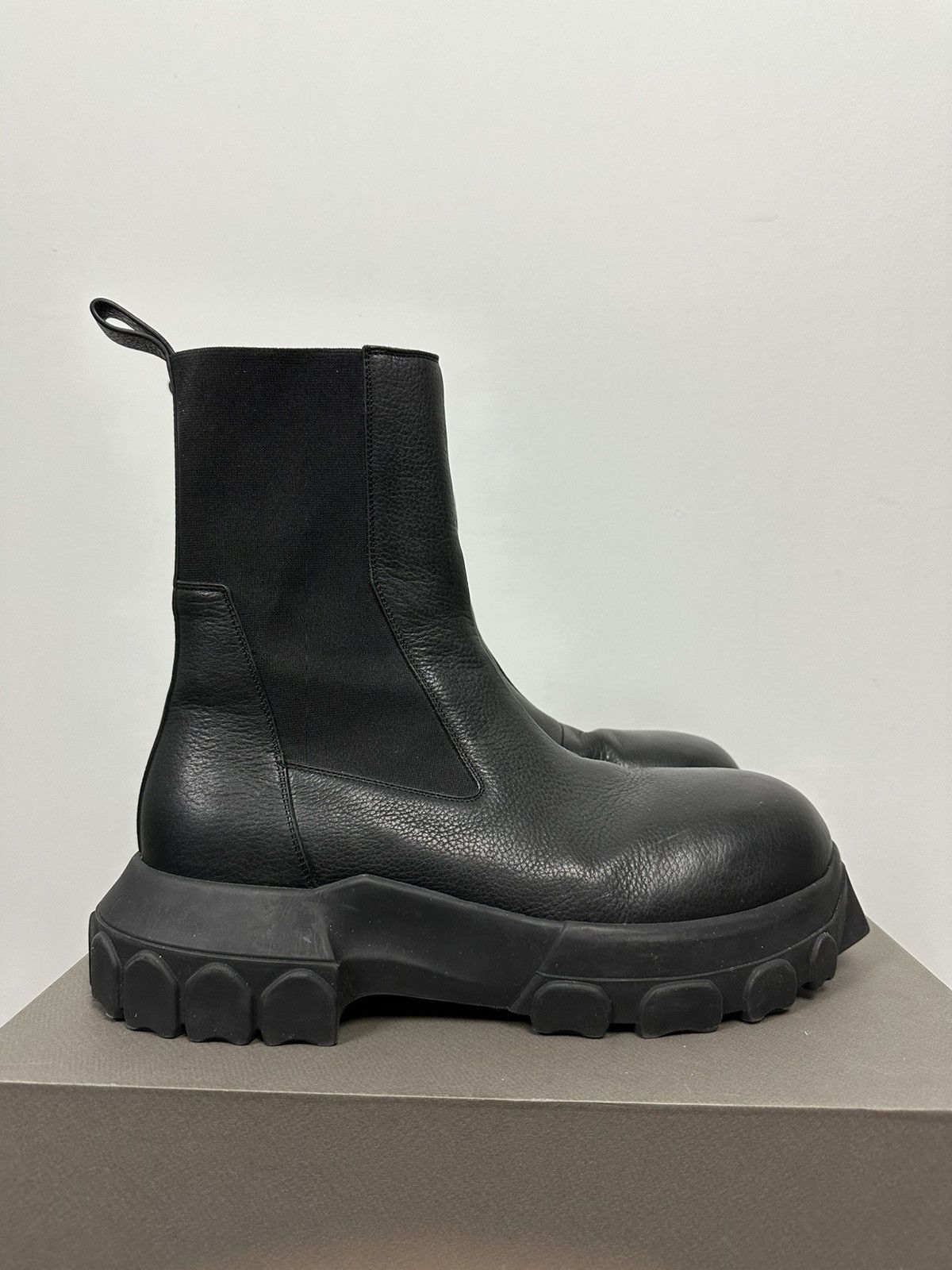 Rick Owens FW19 ‘LARRY’ Calfskin Bozo Tractor Boots Size US 11 / EU 44 - 6 Thumbnail