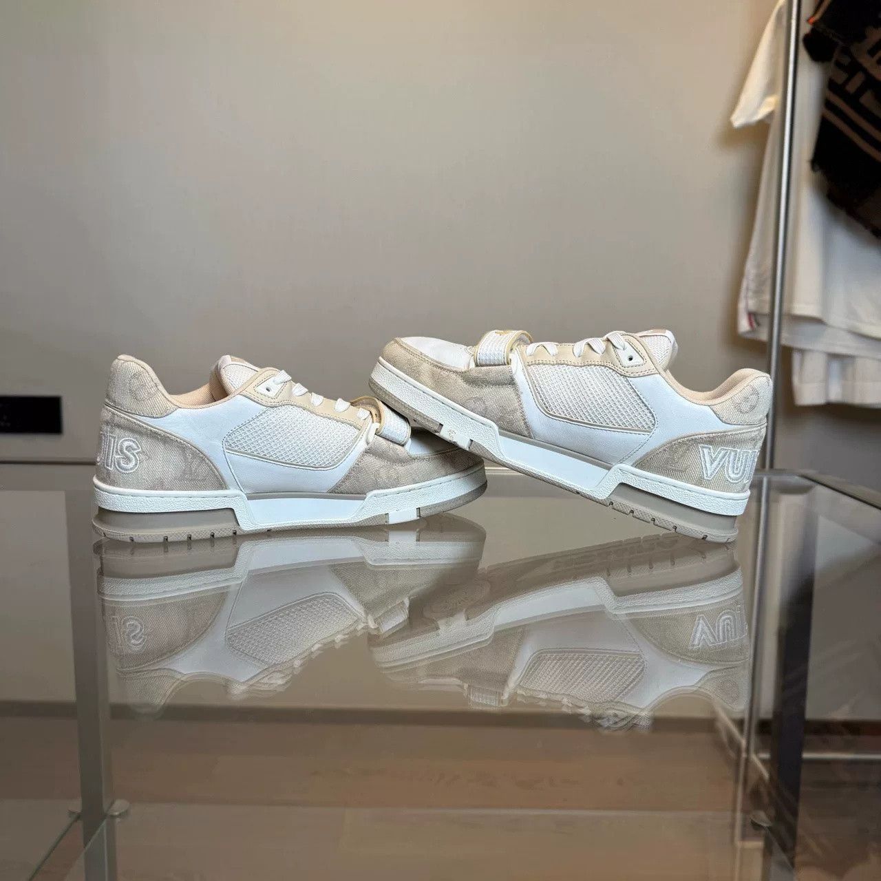 Louis Vuitton Louis Vuitton Trainer Sneakers Size US 8.5 / EU 41-42 - 4 Thumbnail
