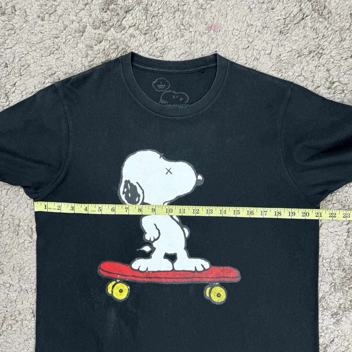 Kaws UT Kaws x Peanut T-shirt Size US L / EU 52-54 / 3 - 10 Thumbnail