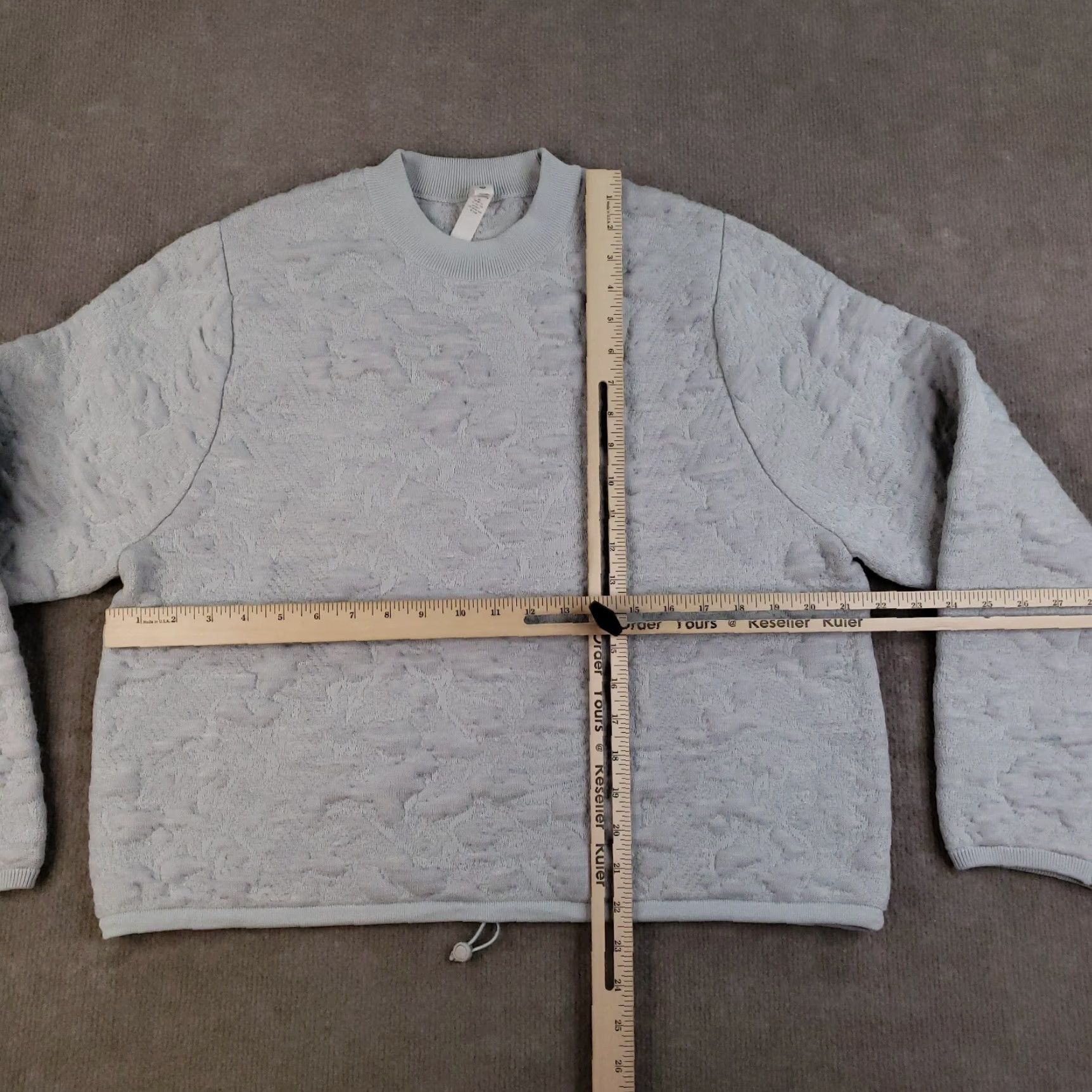 Lululemon Lululemon Sweater Size 8 Heathered Gray Jacquard Multi-Texture Crew Neck Womens Size M / US 6-8 / IT 42-44 - 2 Thumbnail