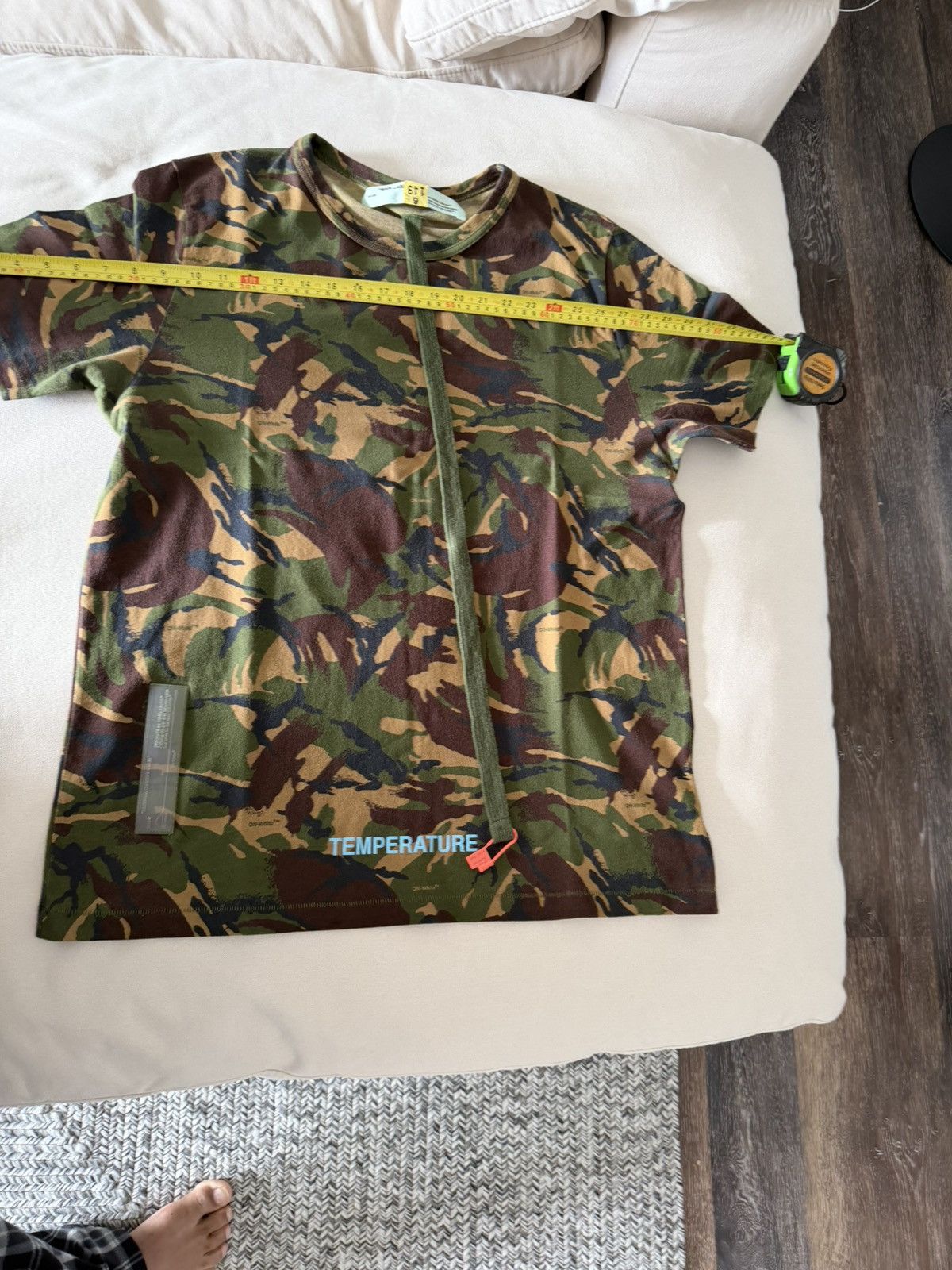Off-White Off-White Camo Temperature Tee XL (Virgil Era) Size US XL / EU 56 / 4 - 2 Thumbnail